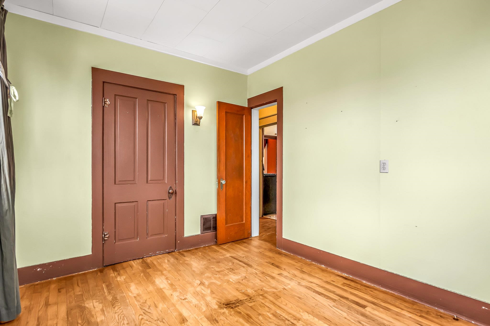 130 E 9th Street