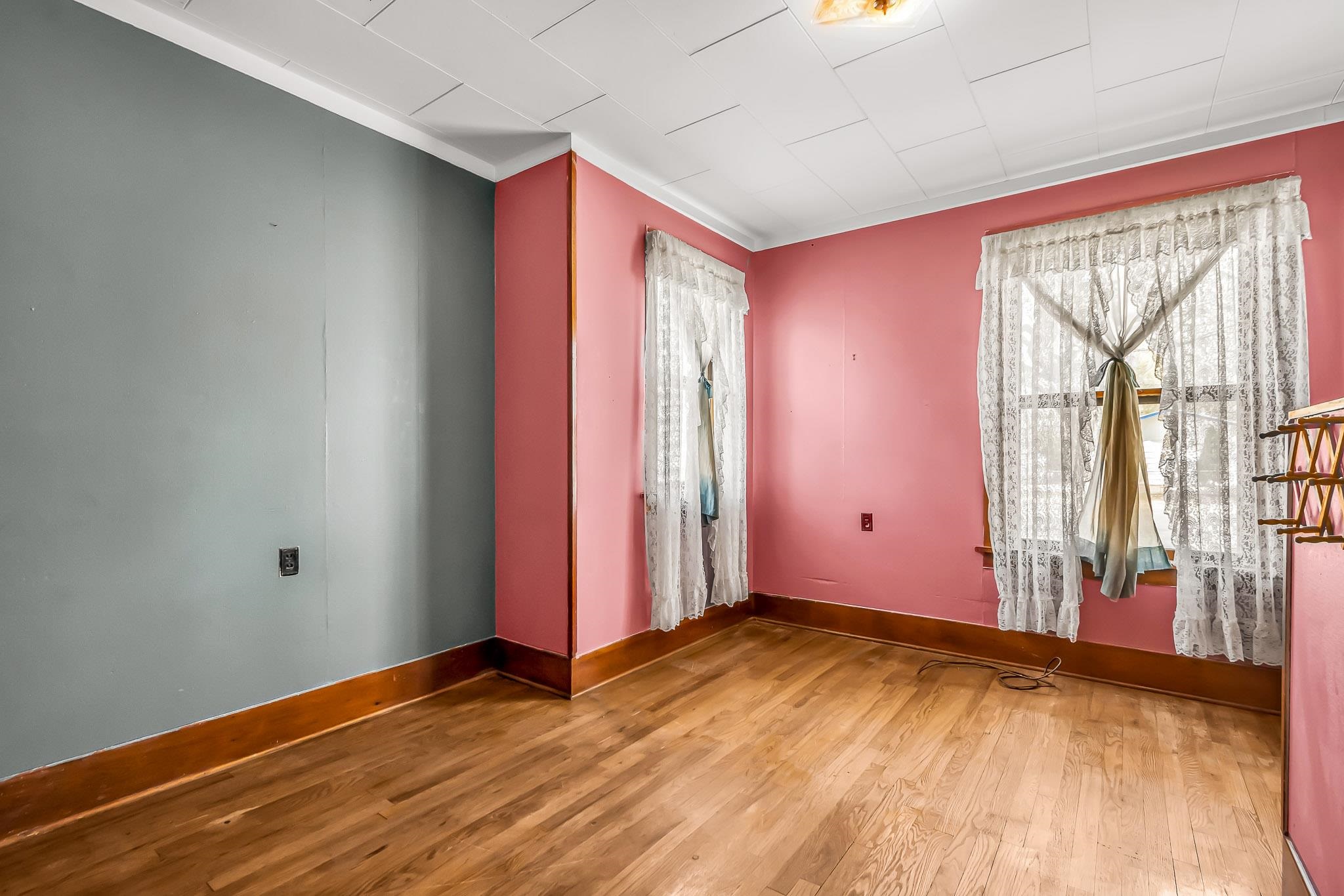 130 E 9th Street