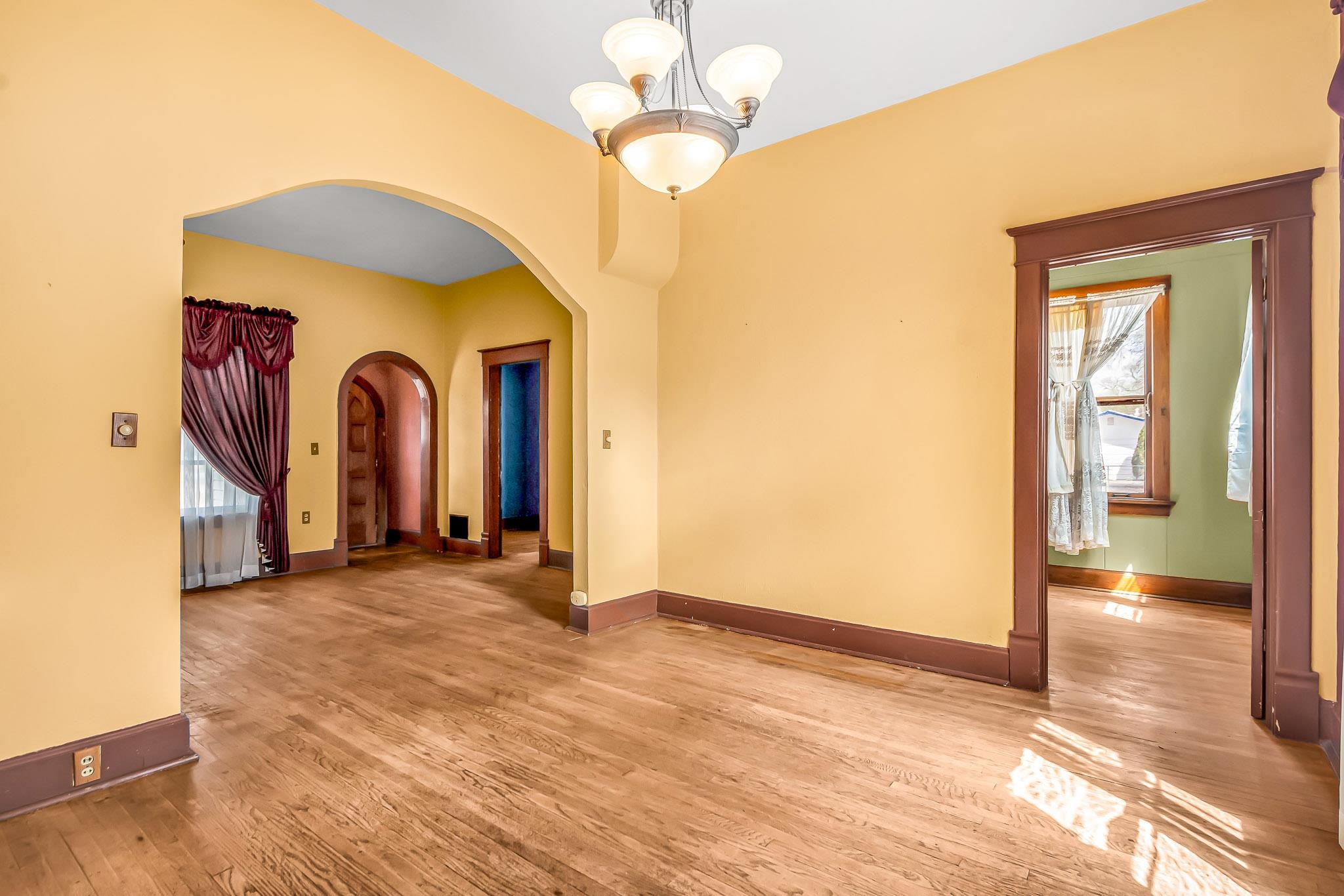 130 E 9th Street