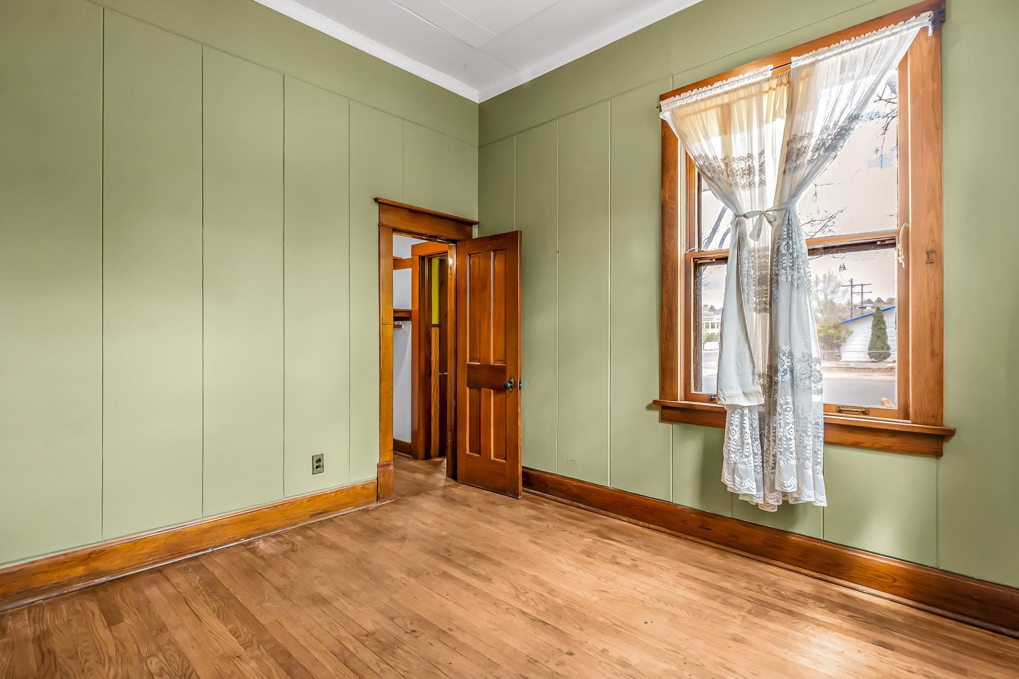 130 E 9th Street