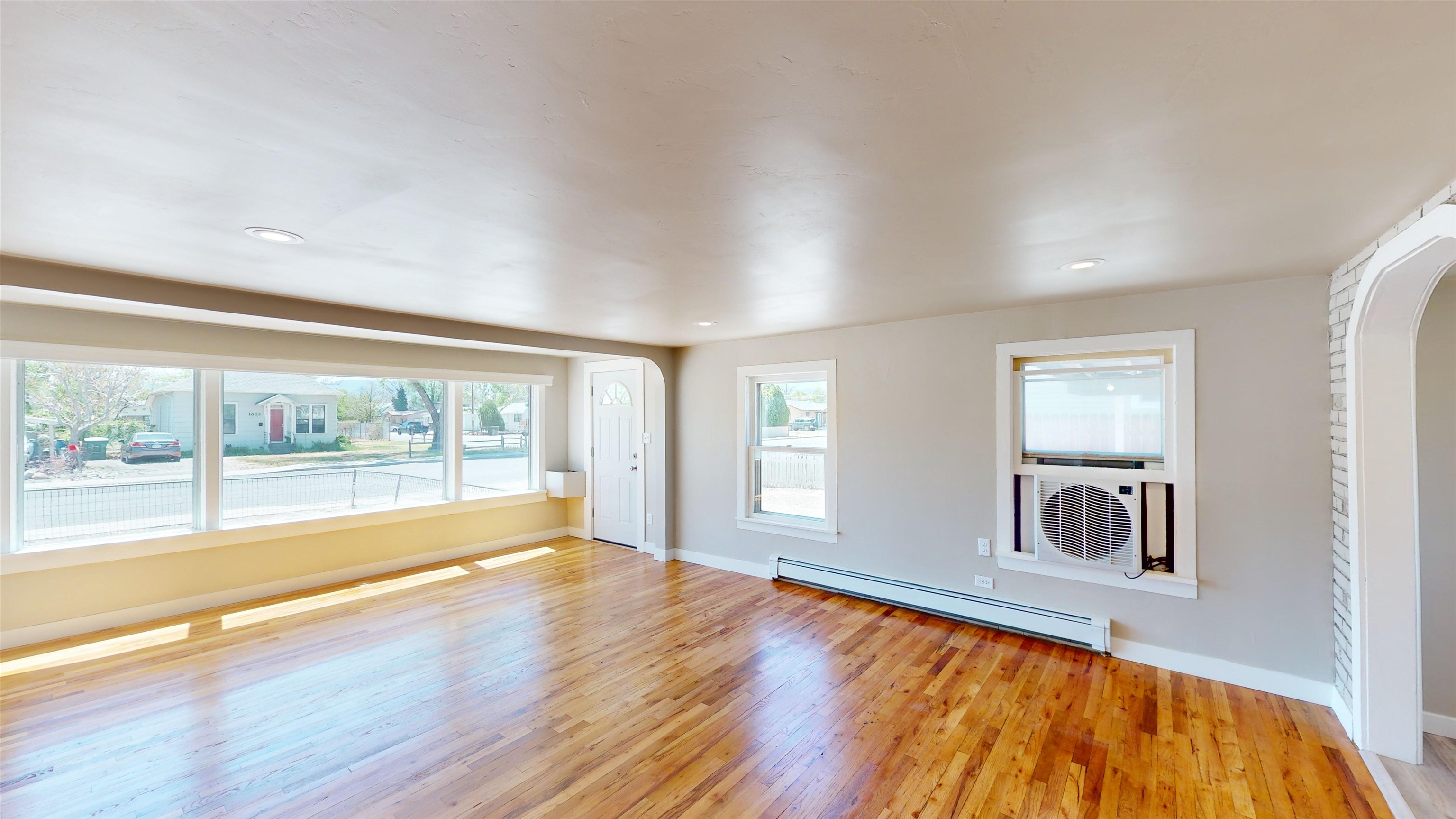 1614 Elm Avenue