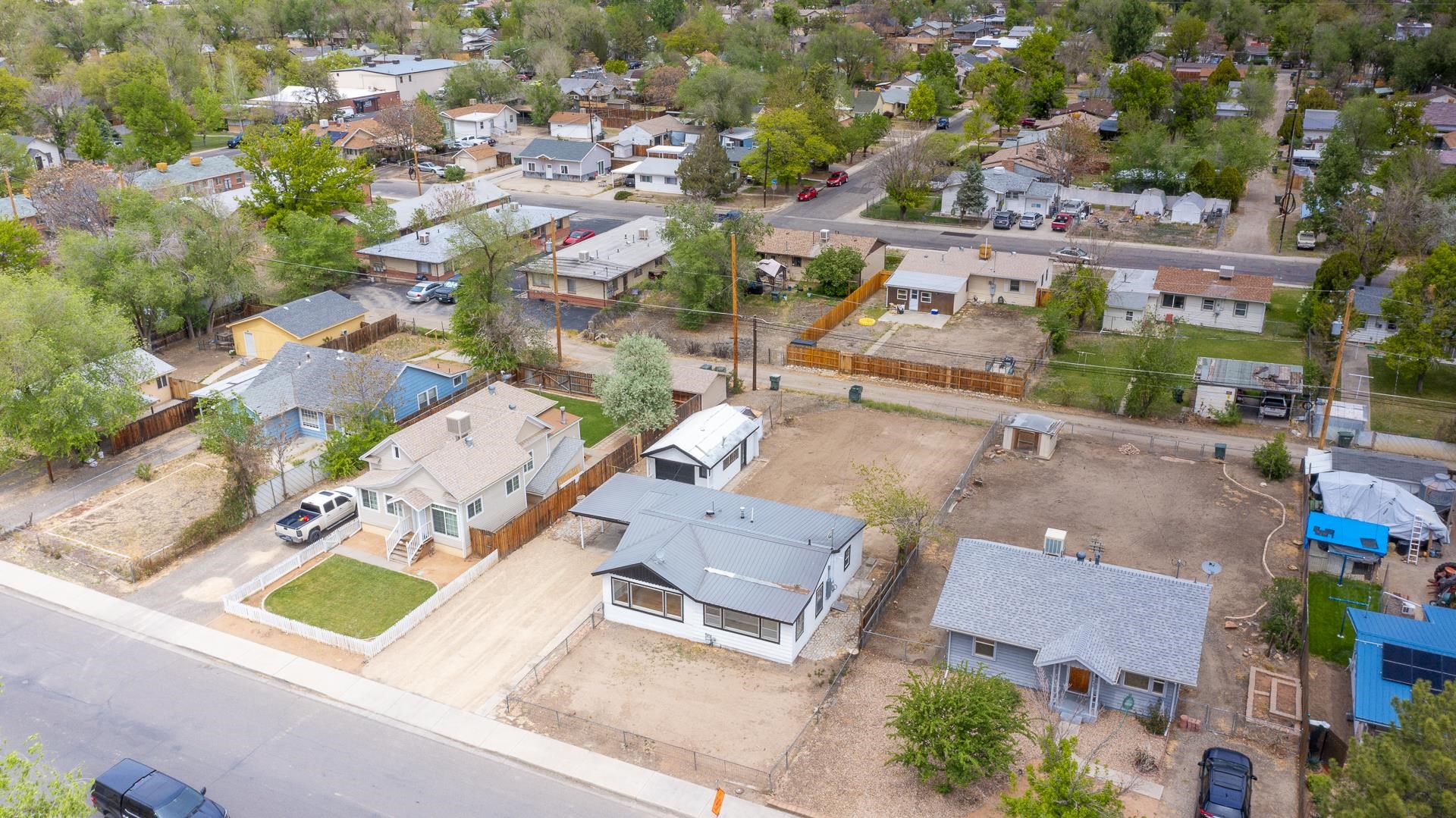 1614 Elm Avenue
