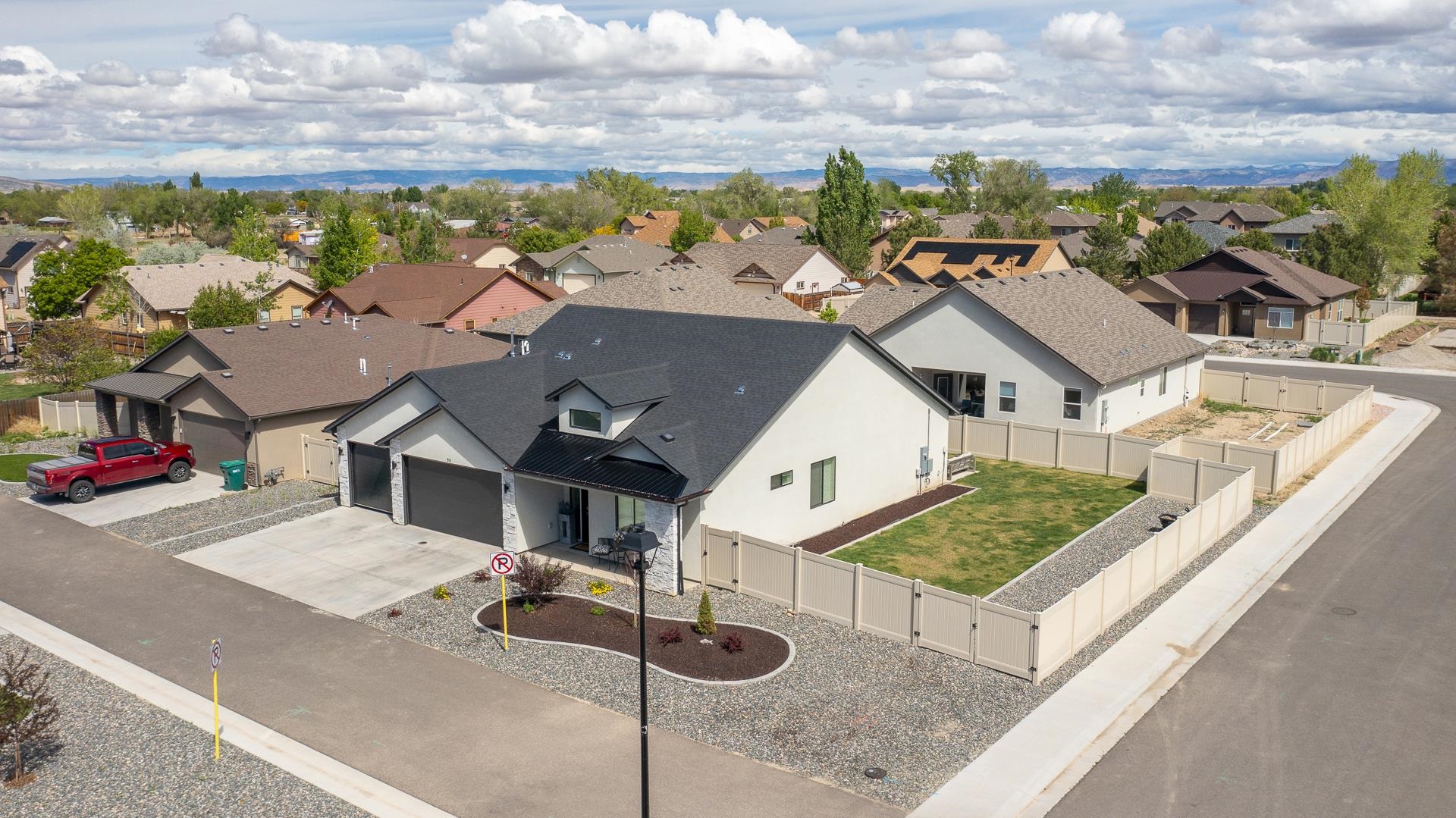 511 Hobbs Court