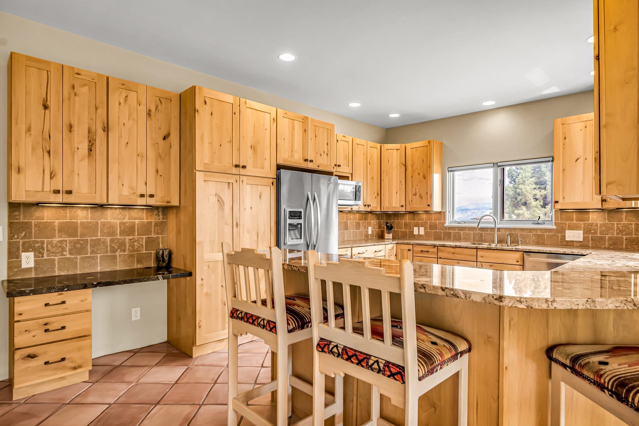 243 W Fallen Rock Road