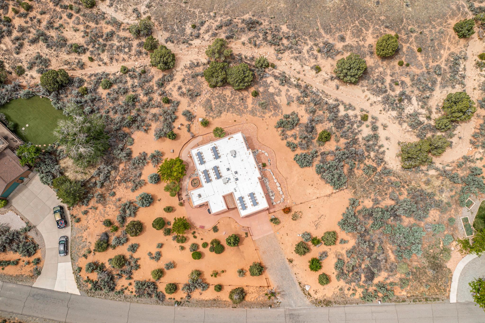 243 W Fallen Rock Road