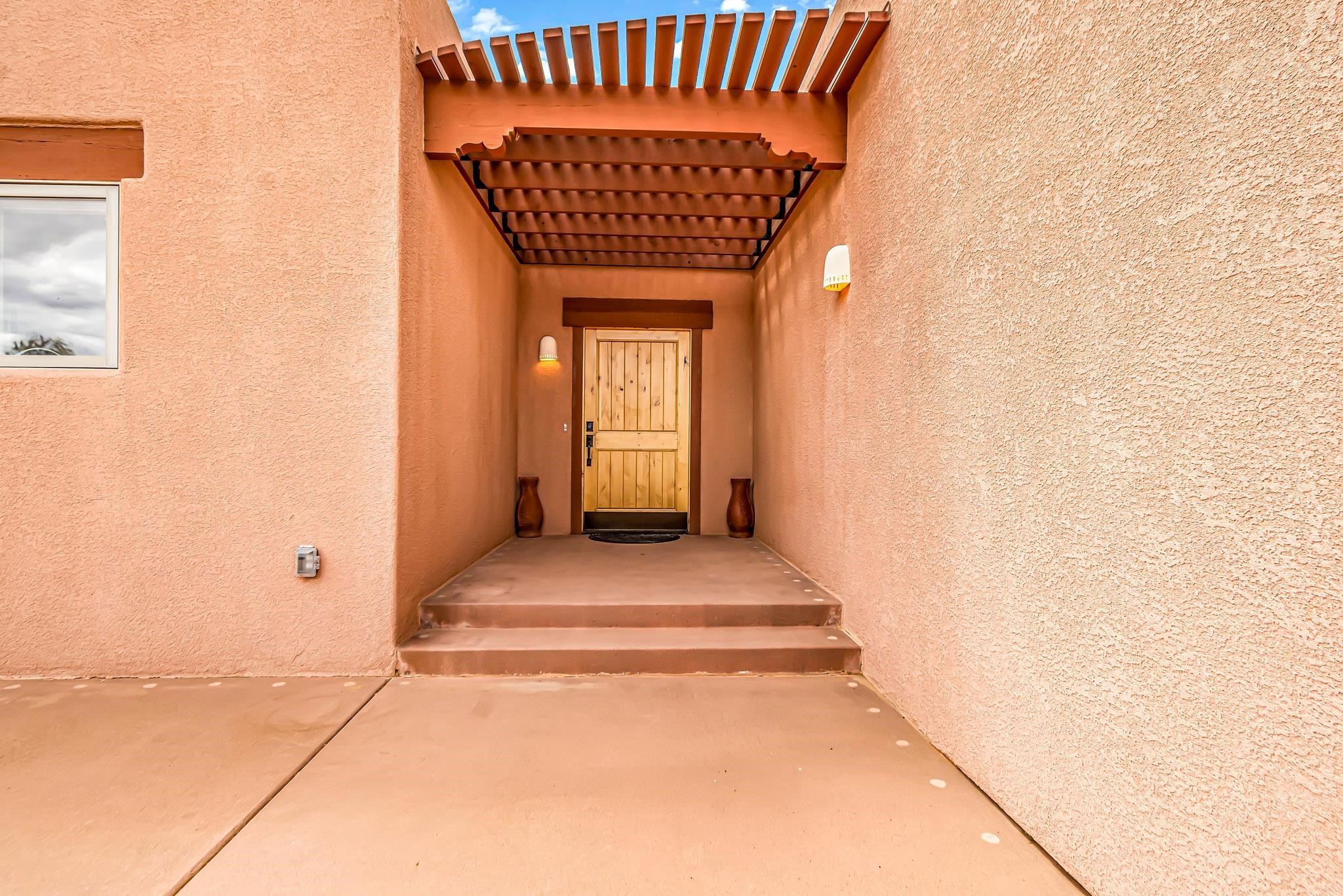 243 W Fallen Rock Road
