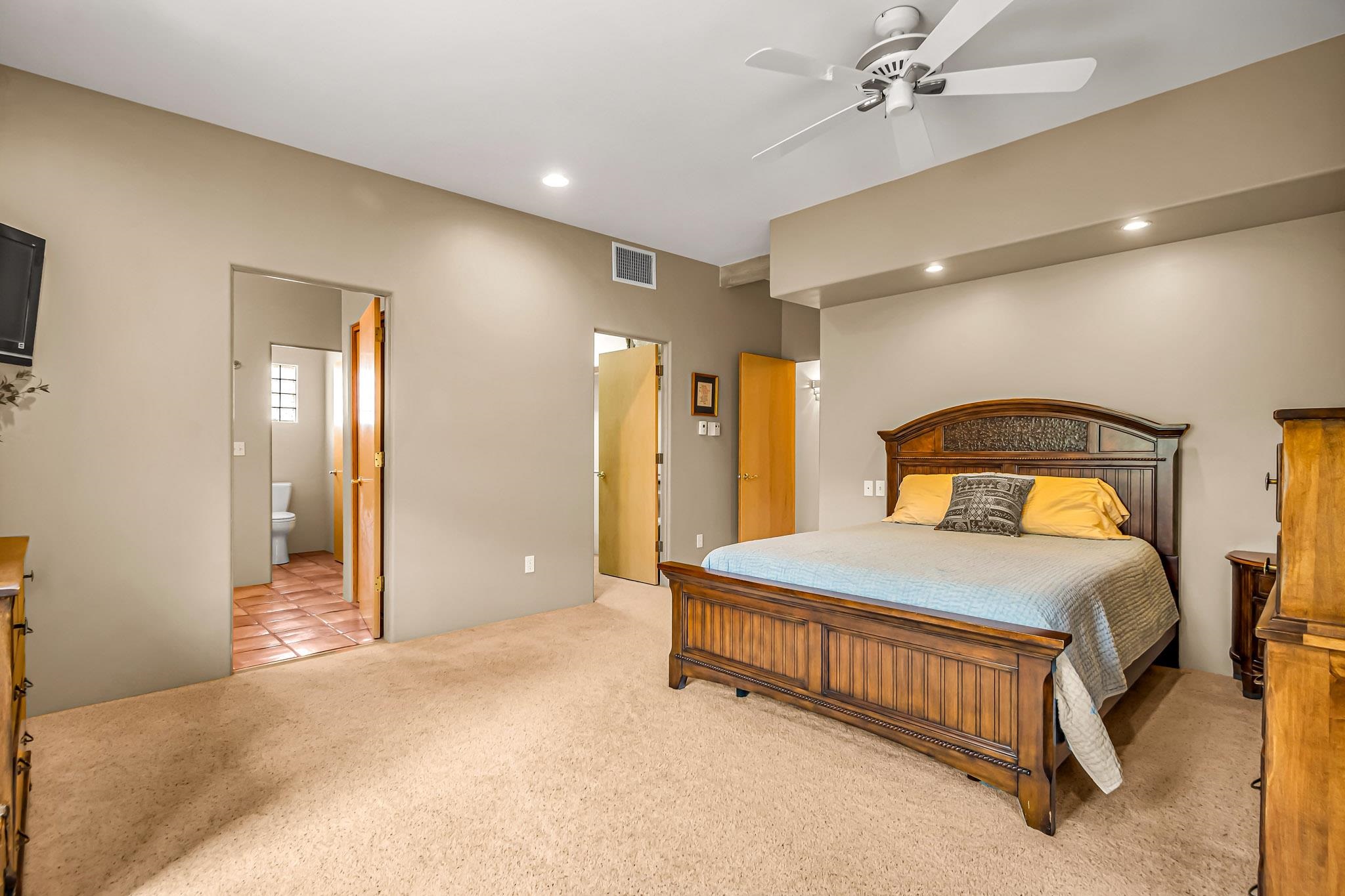 243 W Fallen Rock Road