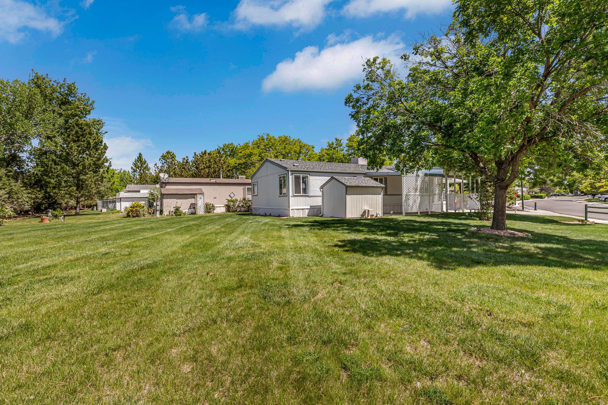 435 32 Road Unit: 275