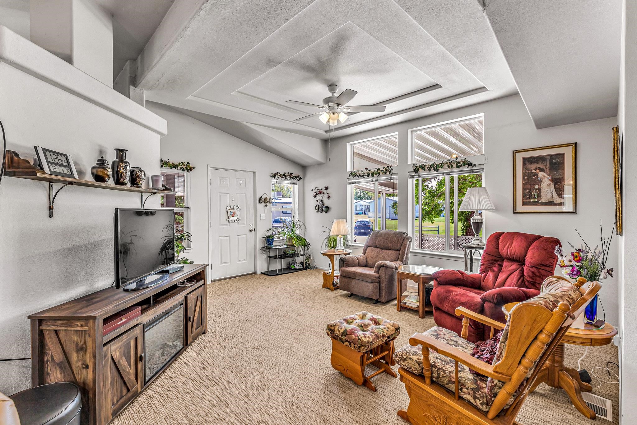 435 32 Road Unit: 275