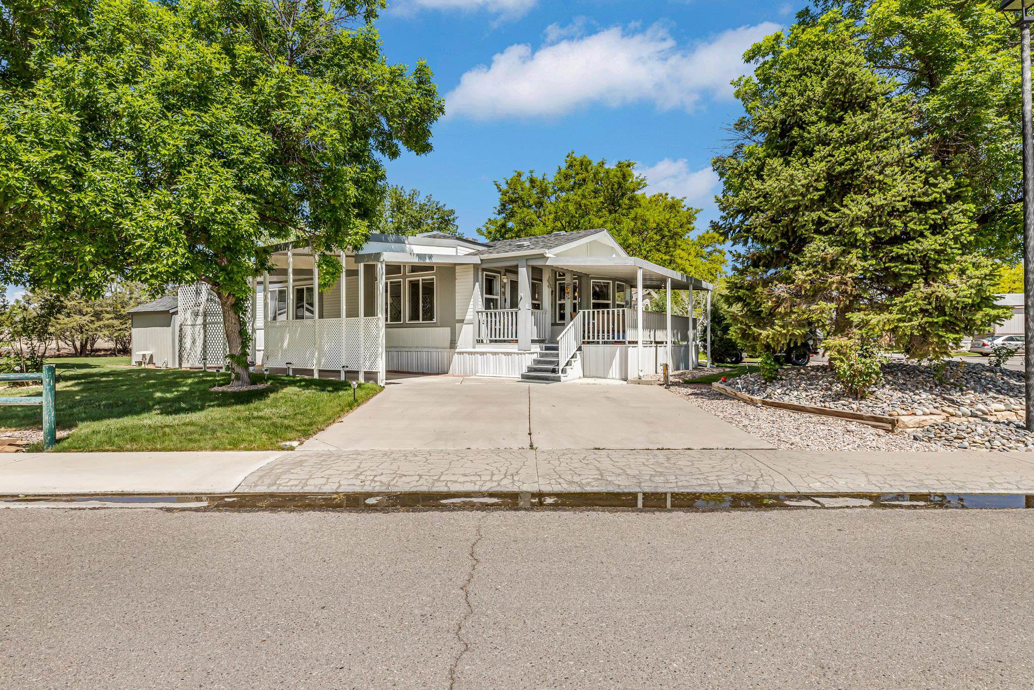 435 32 Road Unit: 275