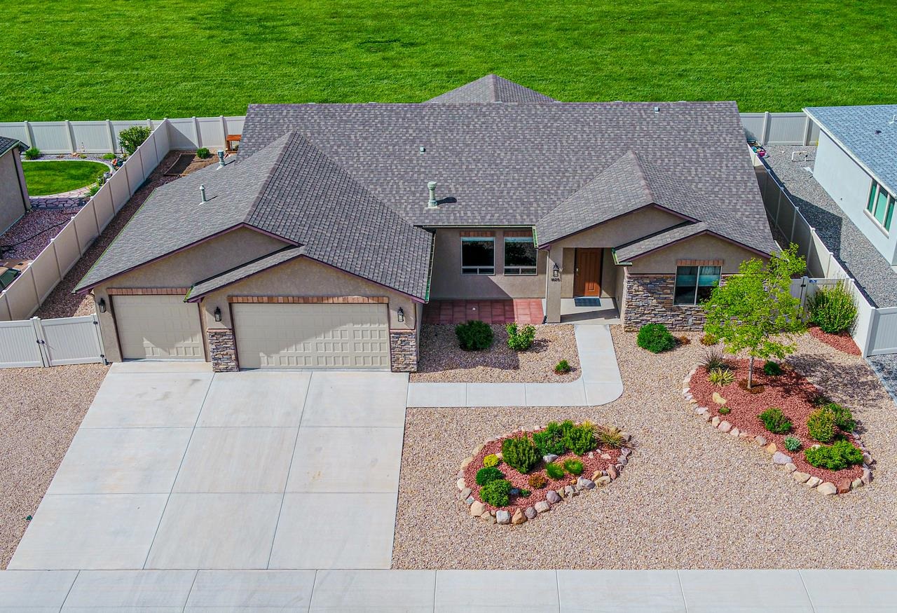1025 Adobe View