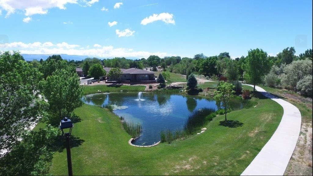 2701 Meadowcrest Court
