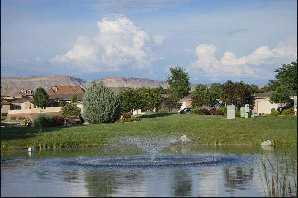 2701 Meadowcrest Court