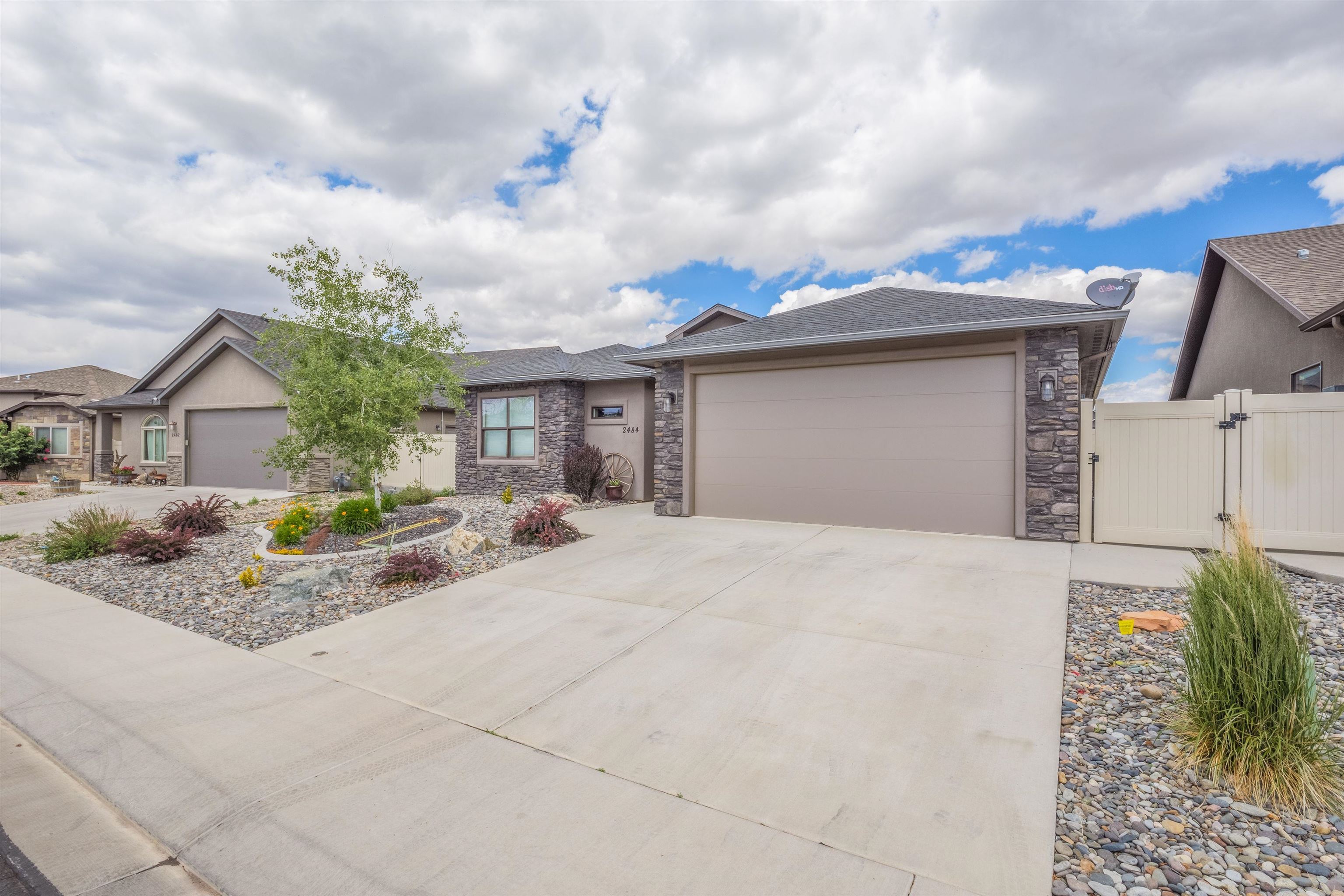 2484 Zenith Lane
