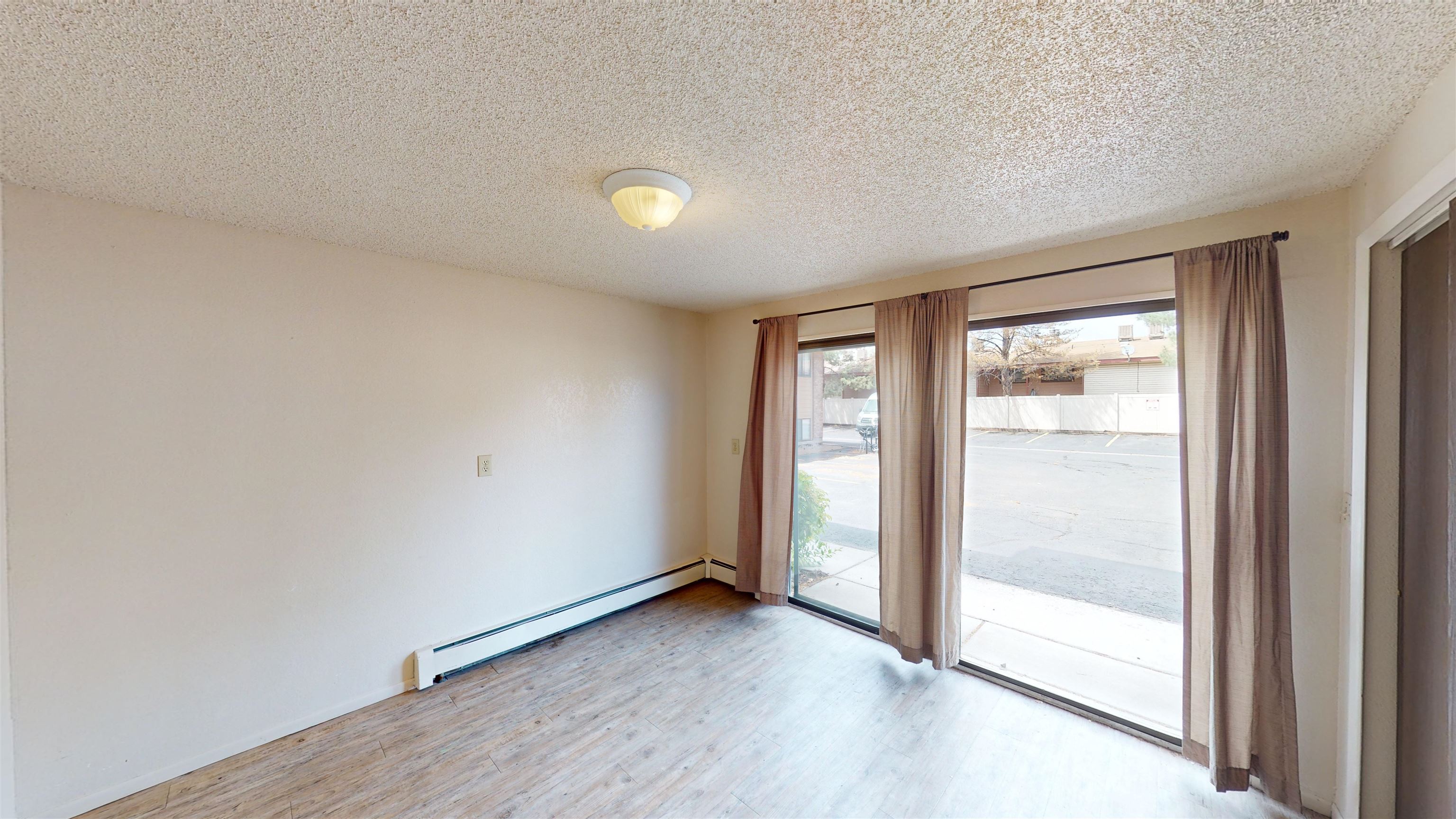 1140 Walnut Avenue Unit: 8
