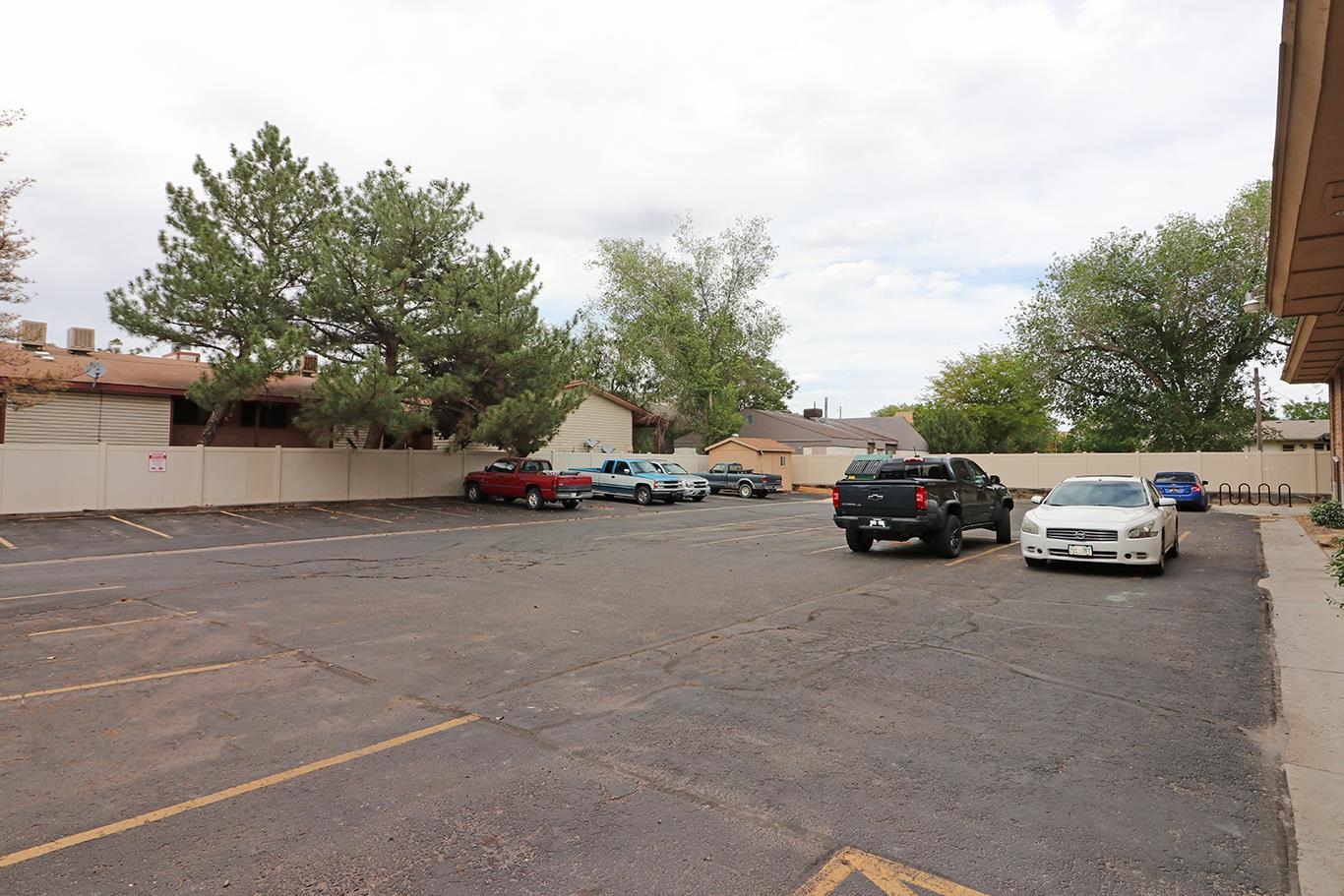 1140 Walnut Avenue Unit: 8