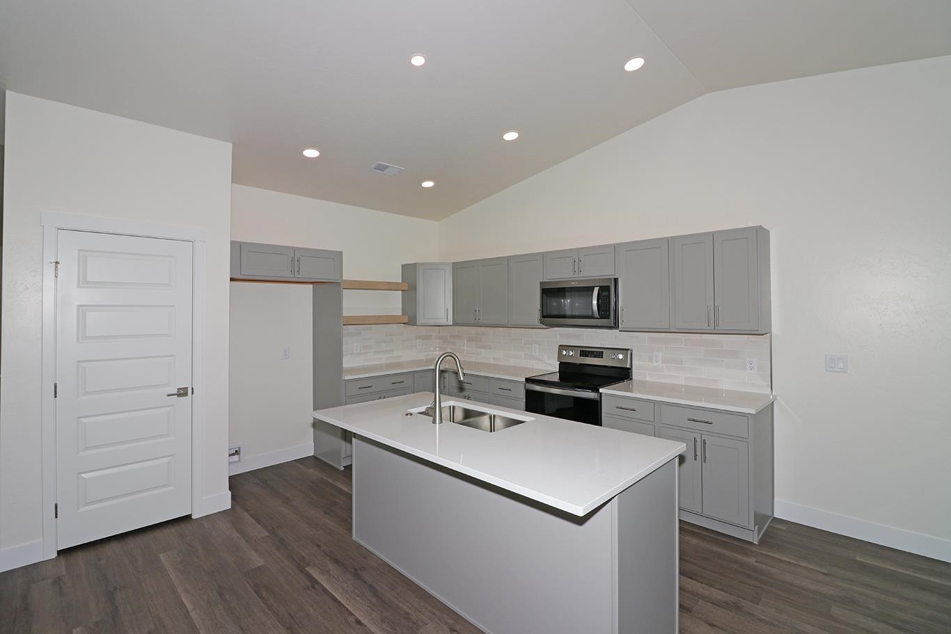 1665 Tungsten Way