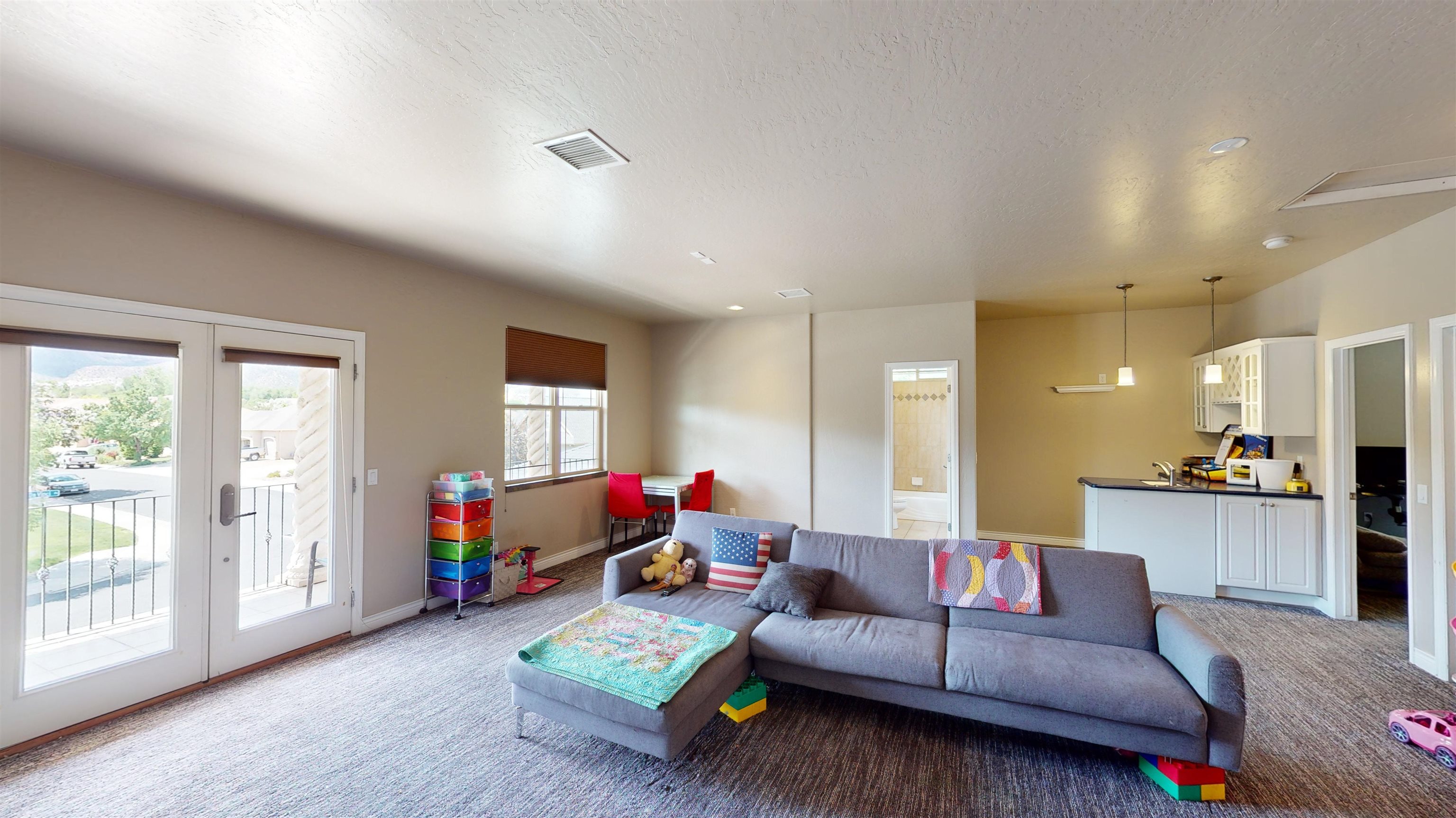 2218 Da Vinci Place