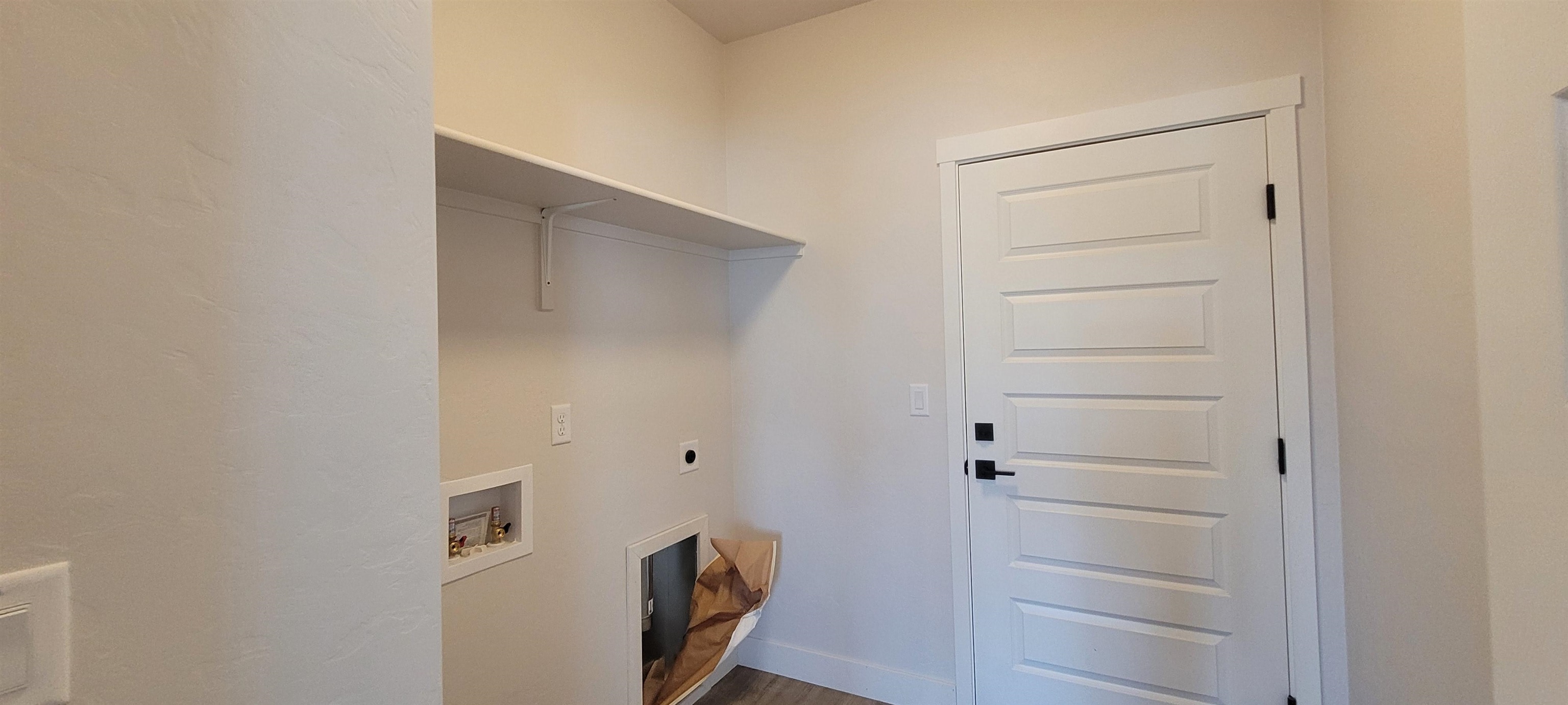 1685 Tungsten Way