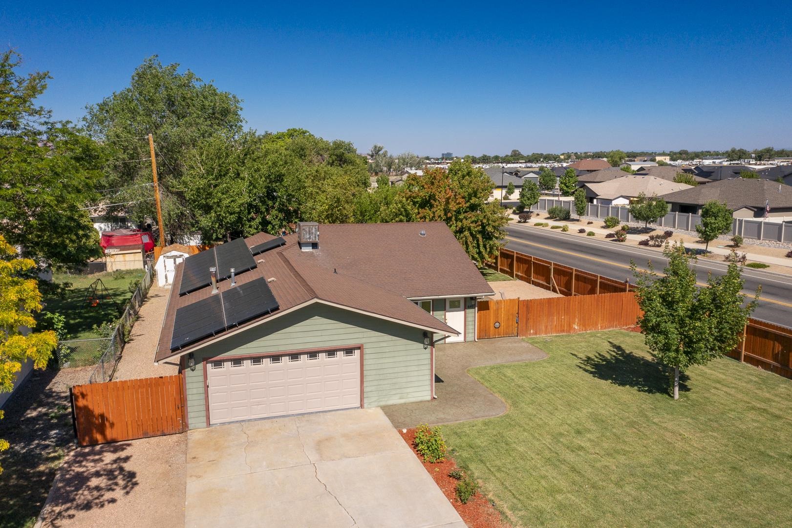 449 Doris Road