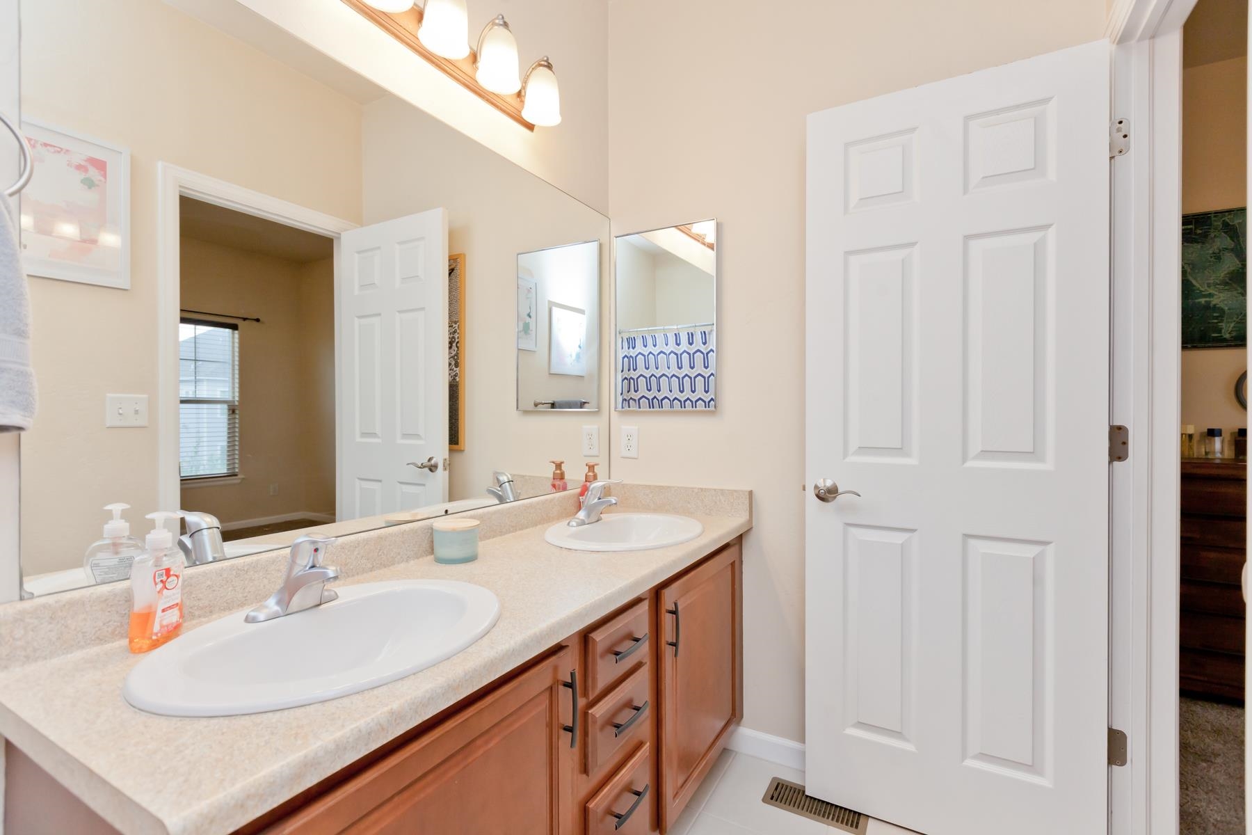 2473 Thunder Mountain Drive Unit: 21