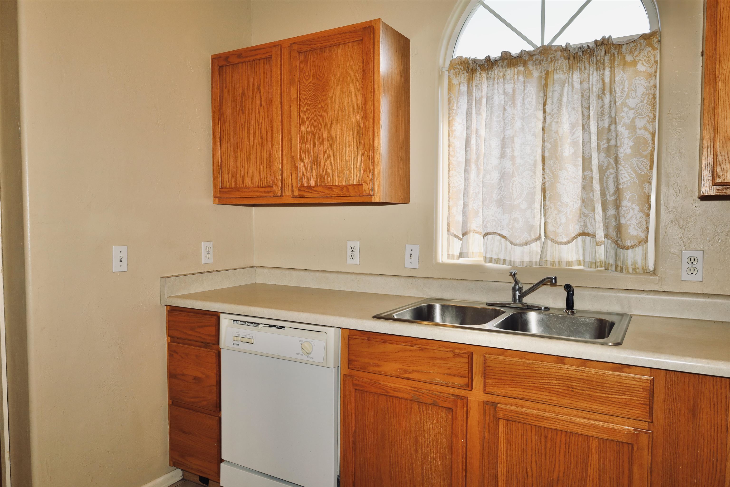 2516 Garnet Drive Unit: A