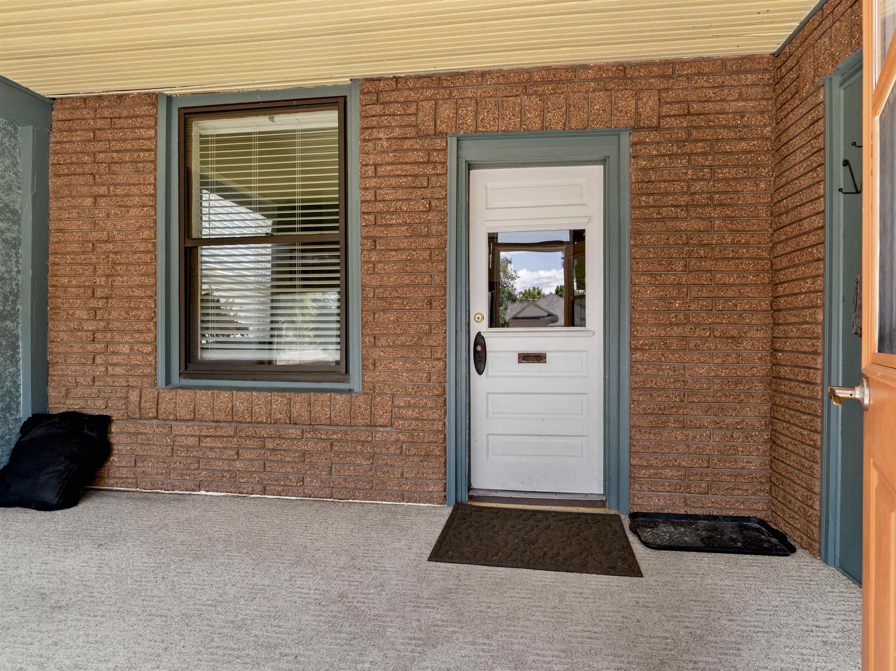 1216 Rood Avenue