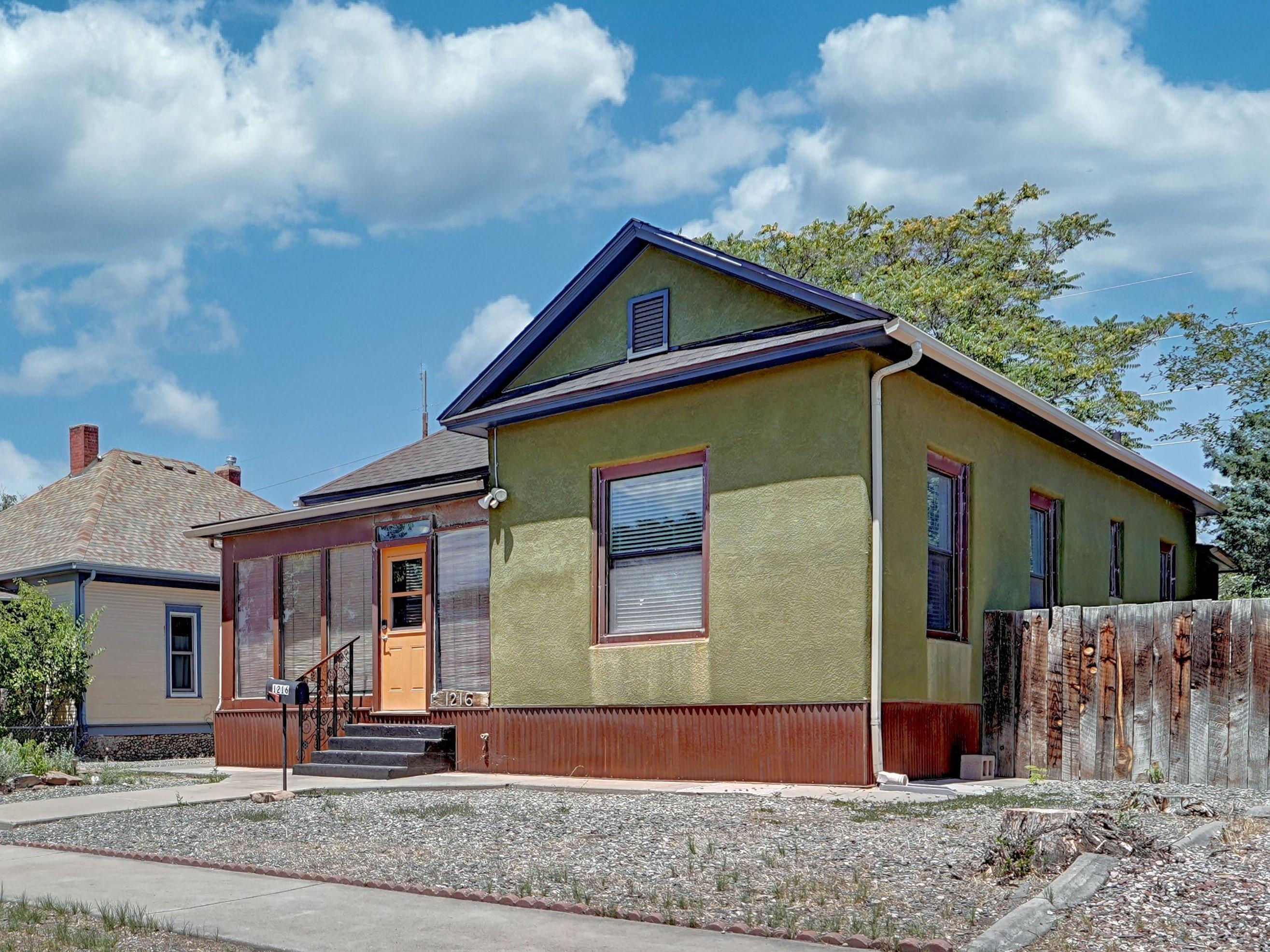 1216 Rood Avenue