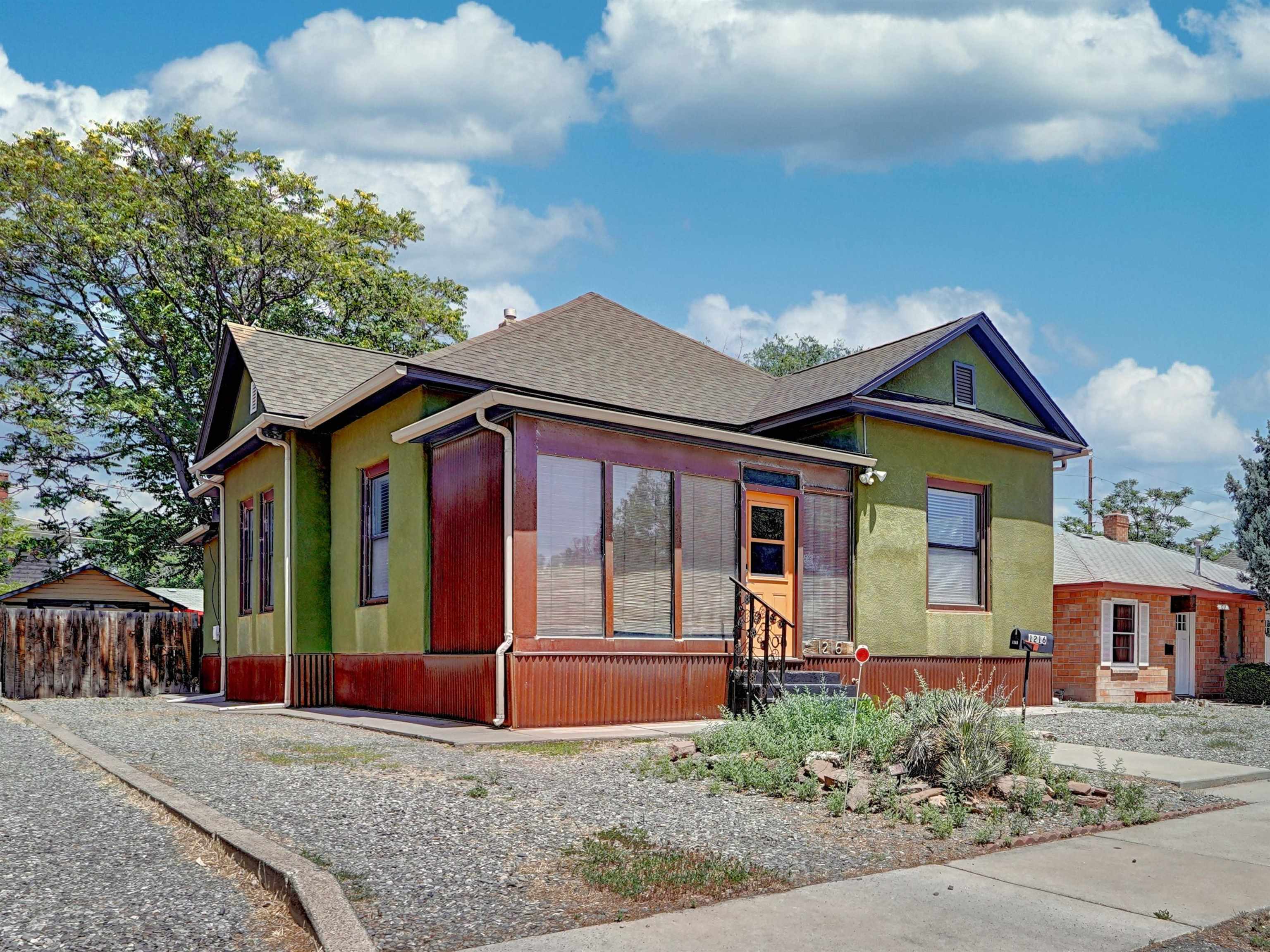 1216 Rood Avenue