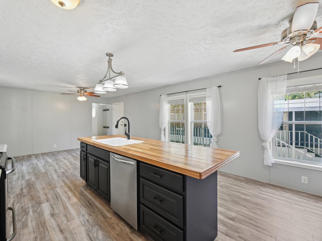 435 32 Road Unit: 238