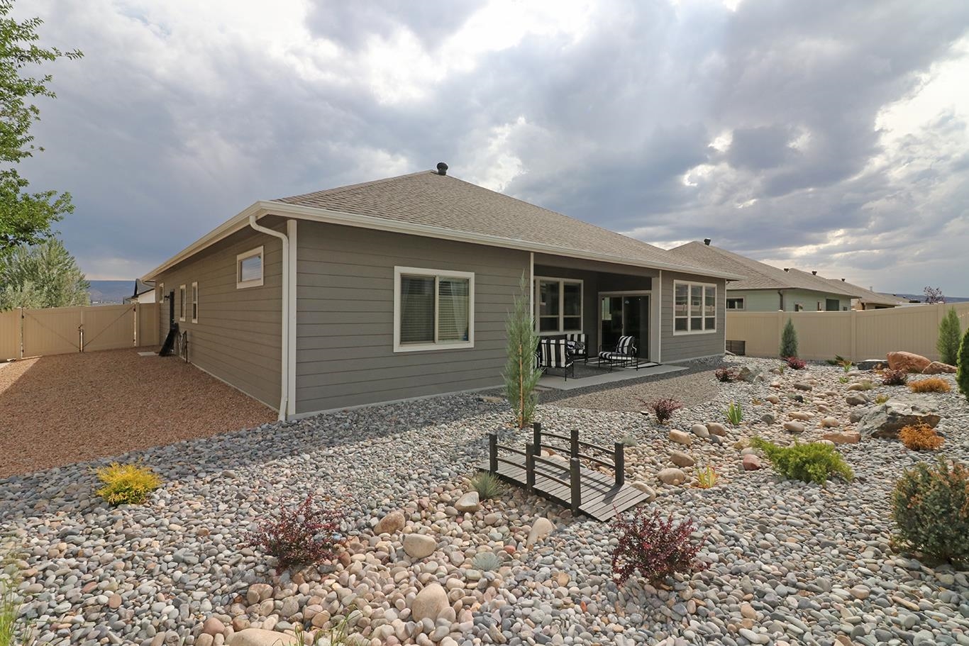 2338 Gold Buckle Avenue