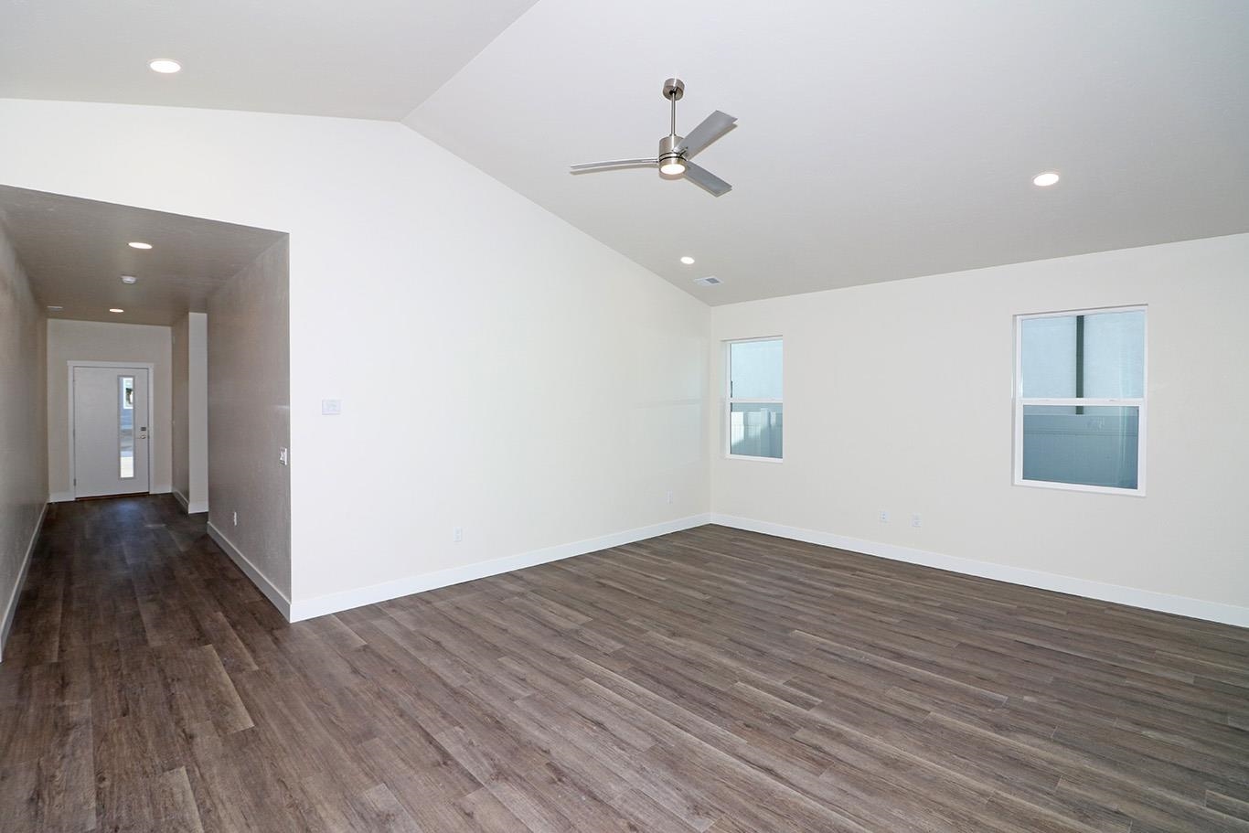 693 McHenry Avenue Unit: B