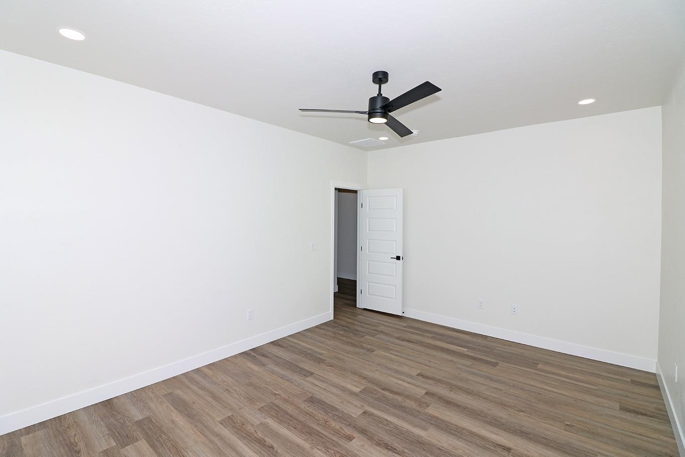 693 McHenry Avenue Unit: A