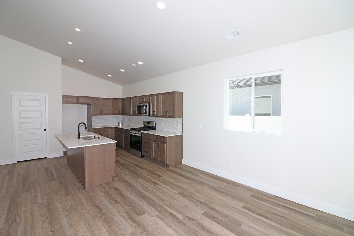 693 McHenry Avenue Unit: A