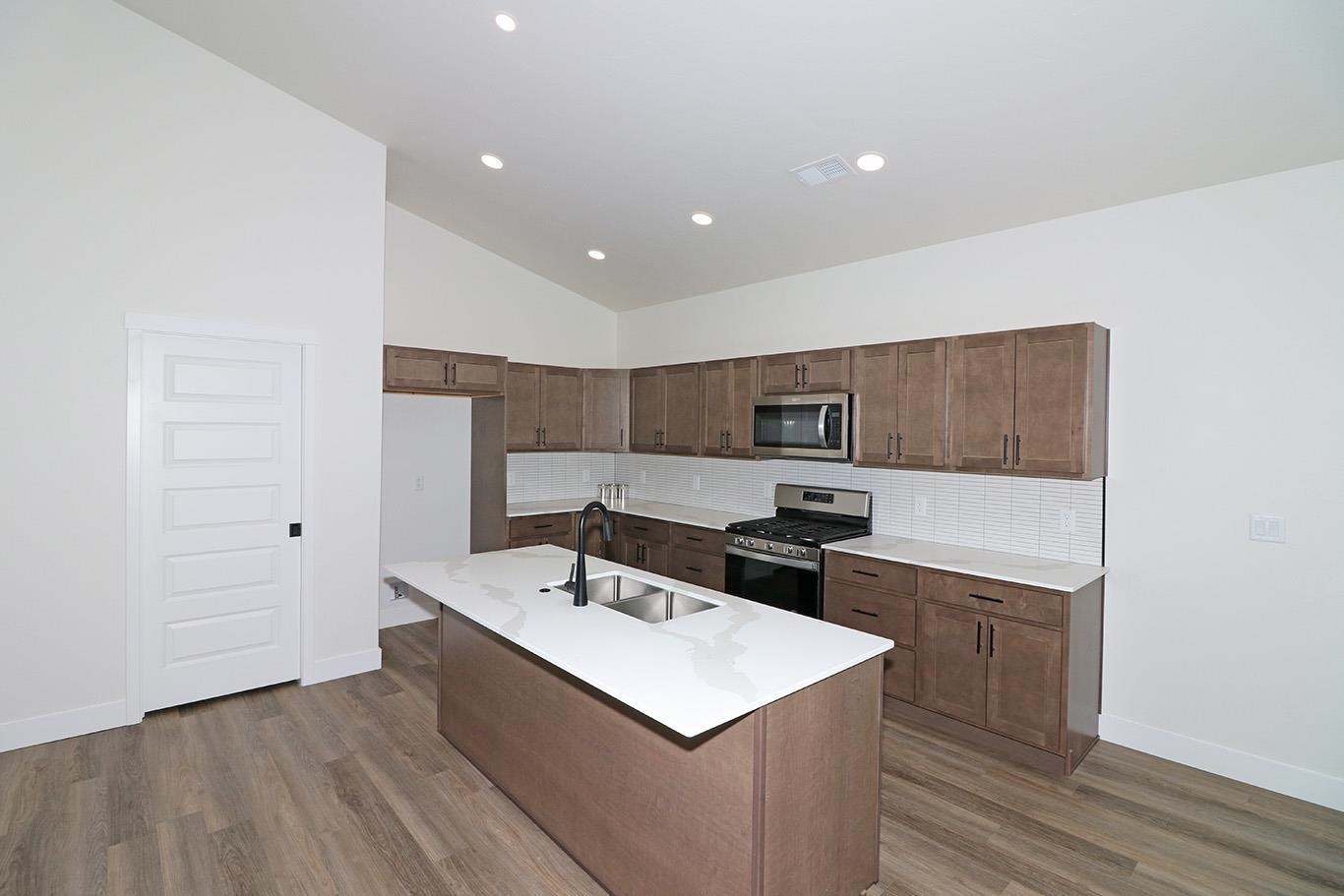693 McHenry Avenue Unit: A