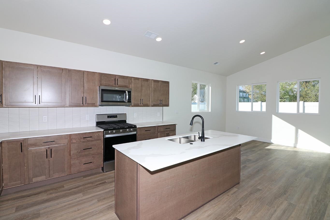 693 McHenry Avenue Unit: A