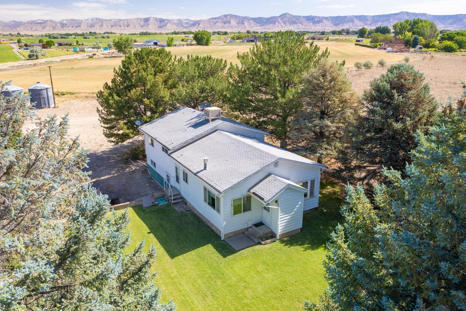 1052 21 Road