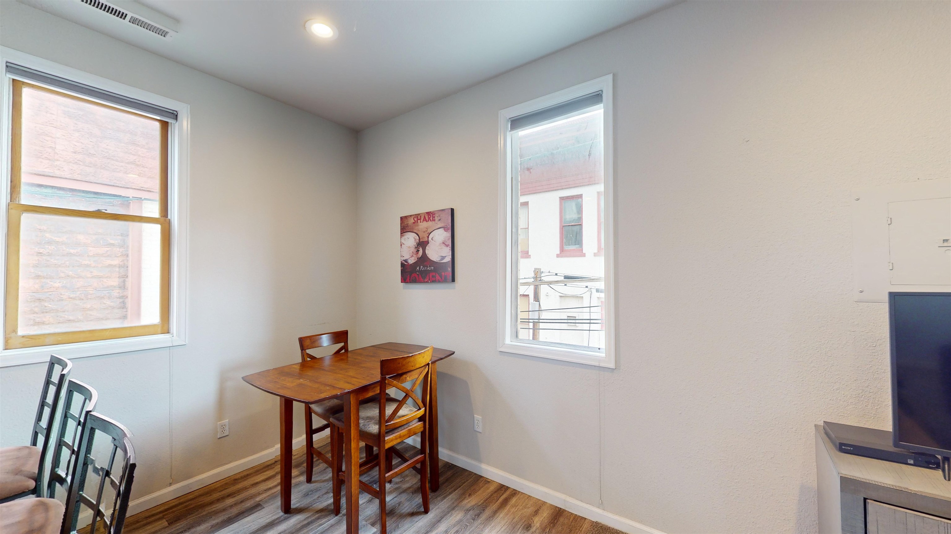 359 Colorado Avenue Unit: 206