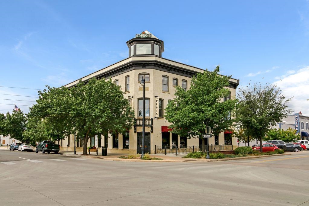 359 Colorado Avenue Unit: 206