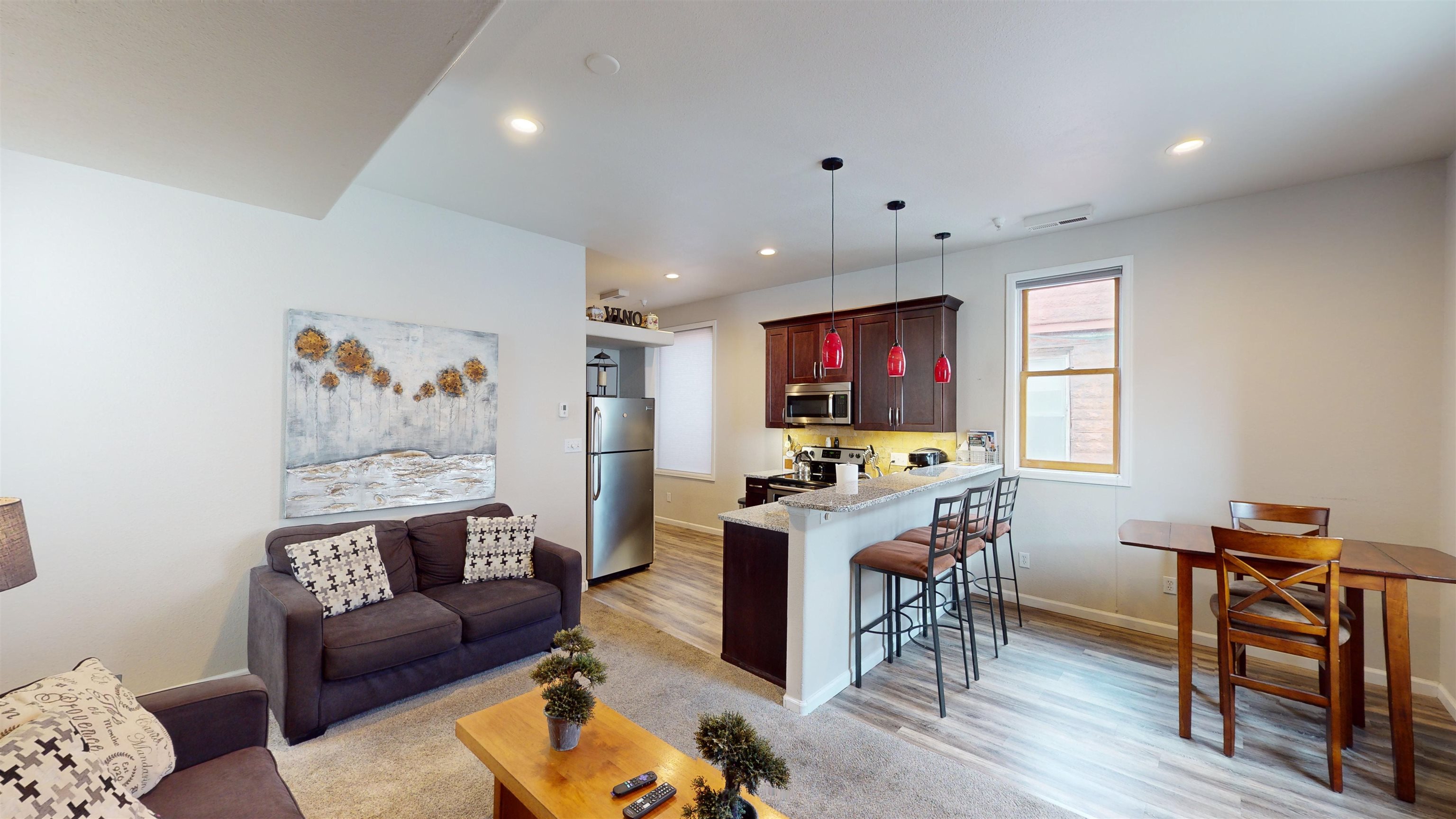 359 Colorado Avenue Unit: 206