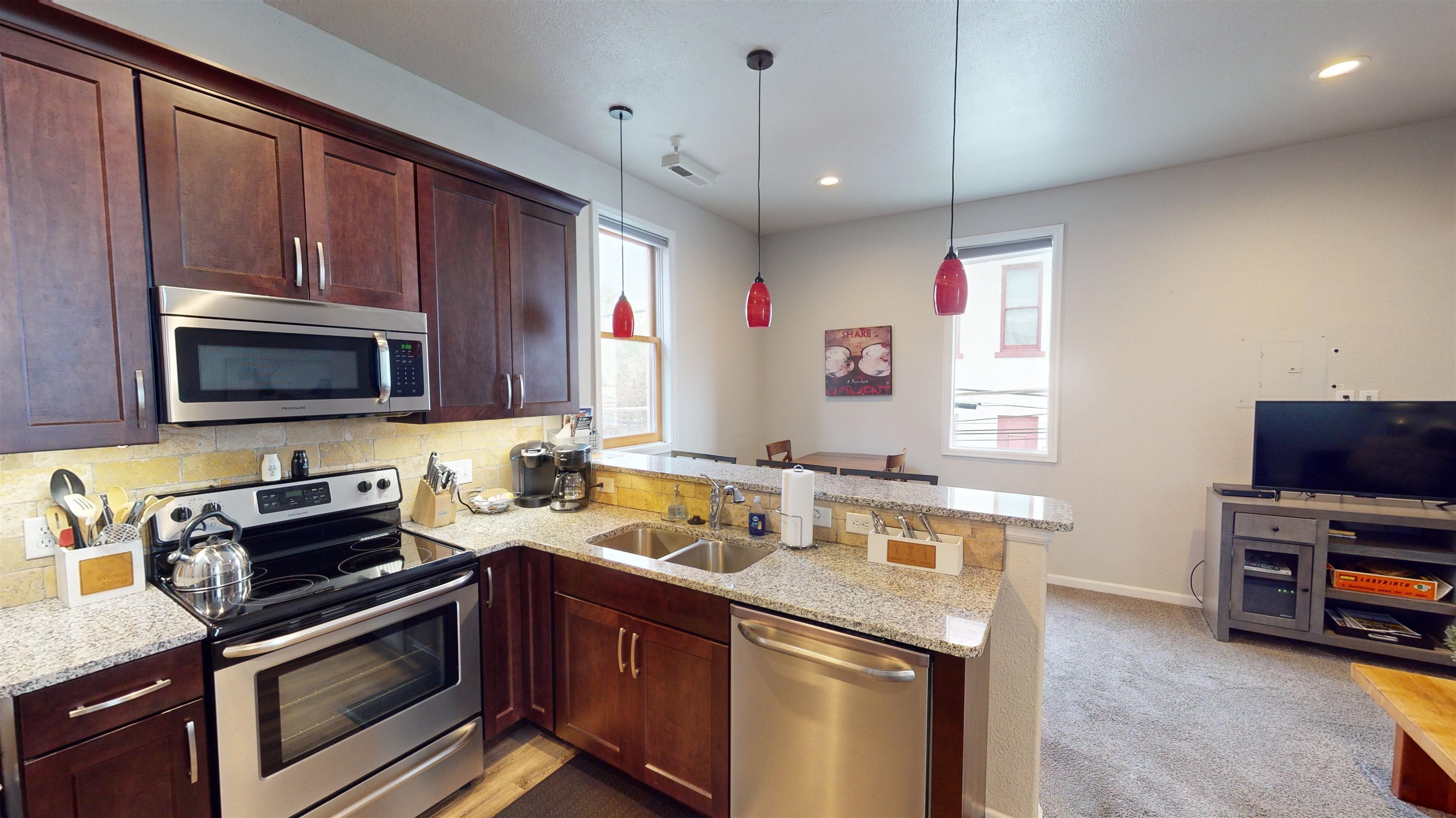 359 Colorado Avenue Unit: 206