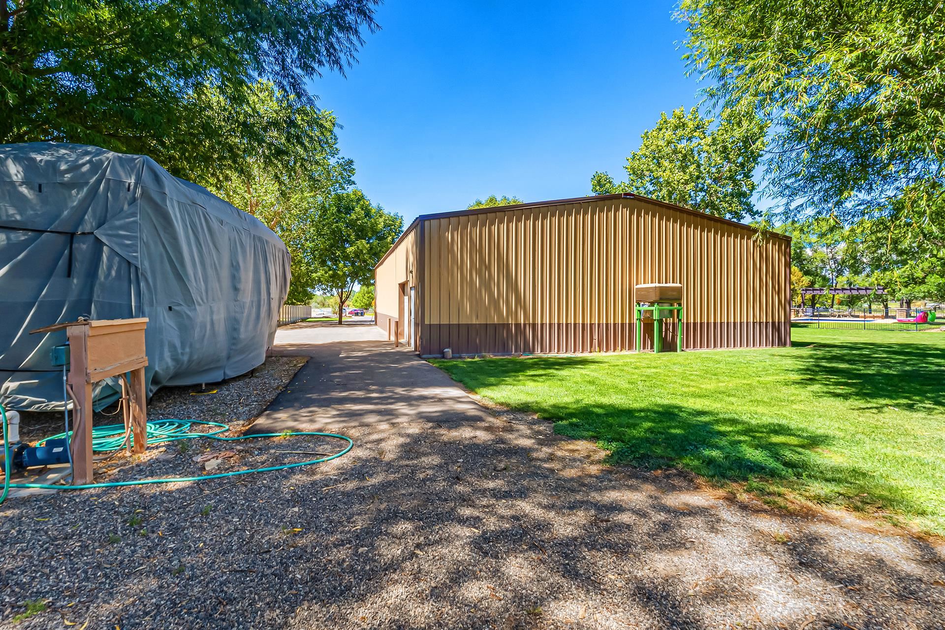 896 25 Road