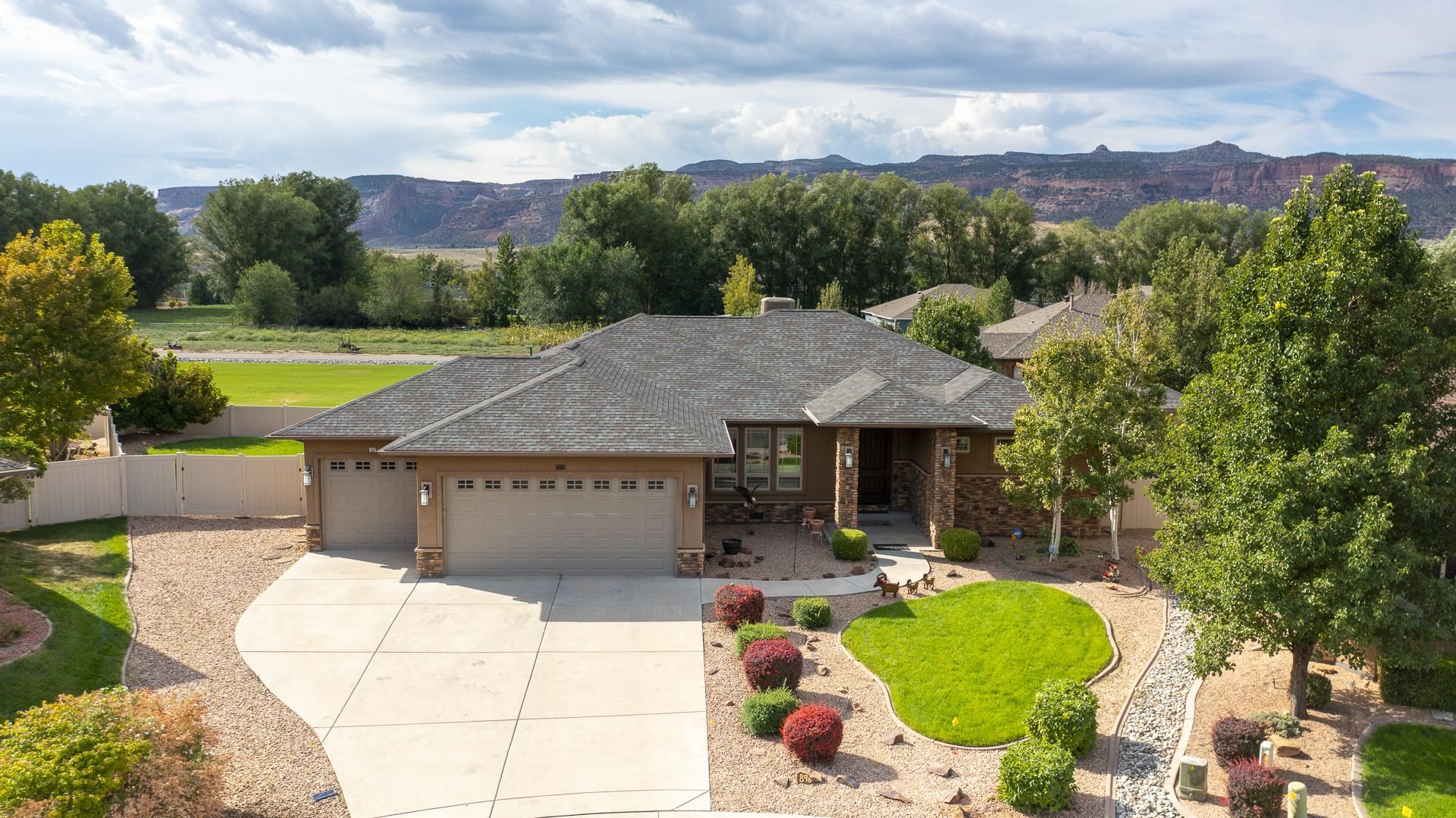 896 Kandle Court