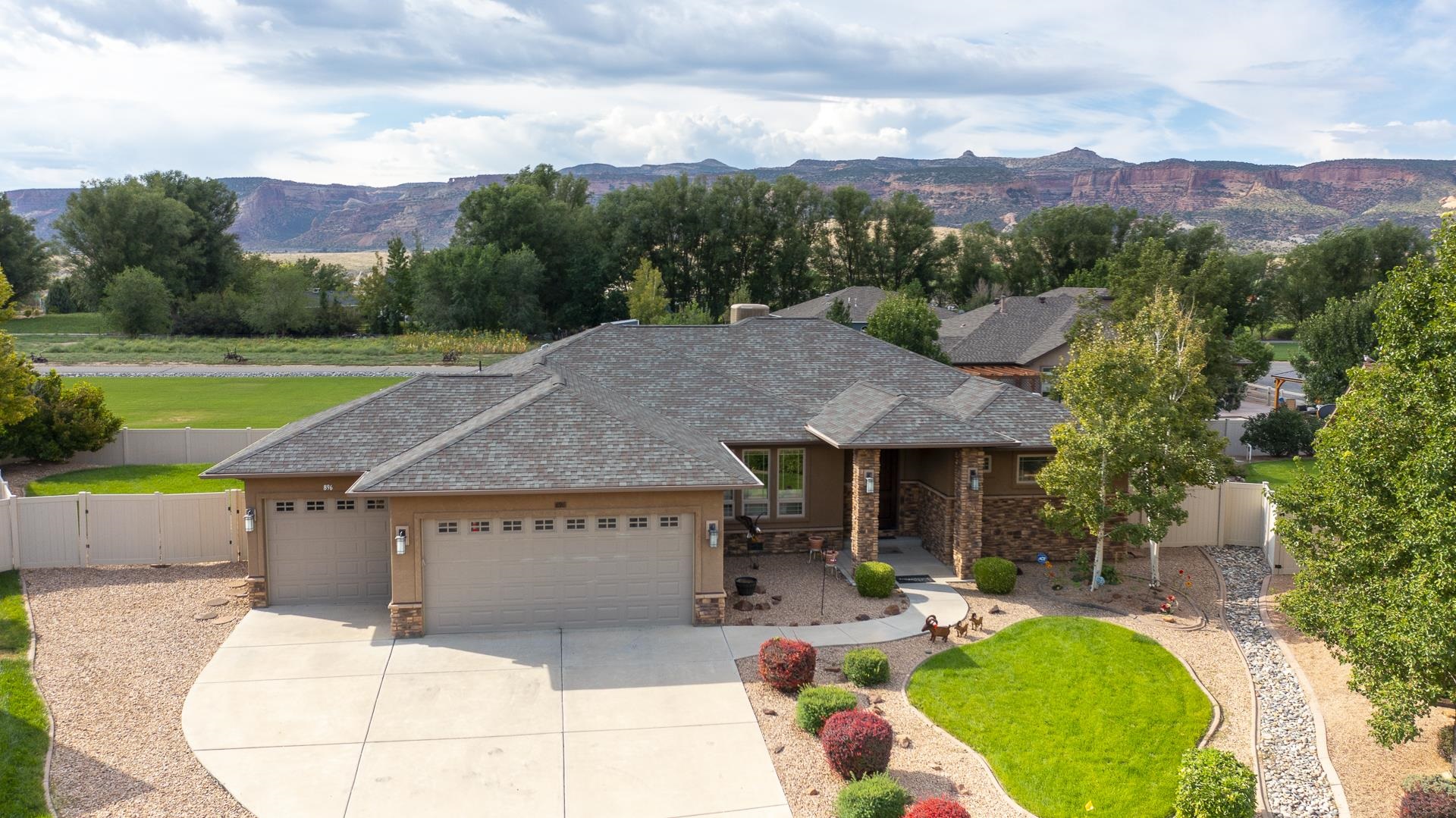 896 Kandle Court