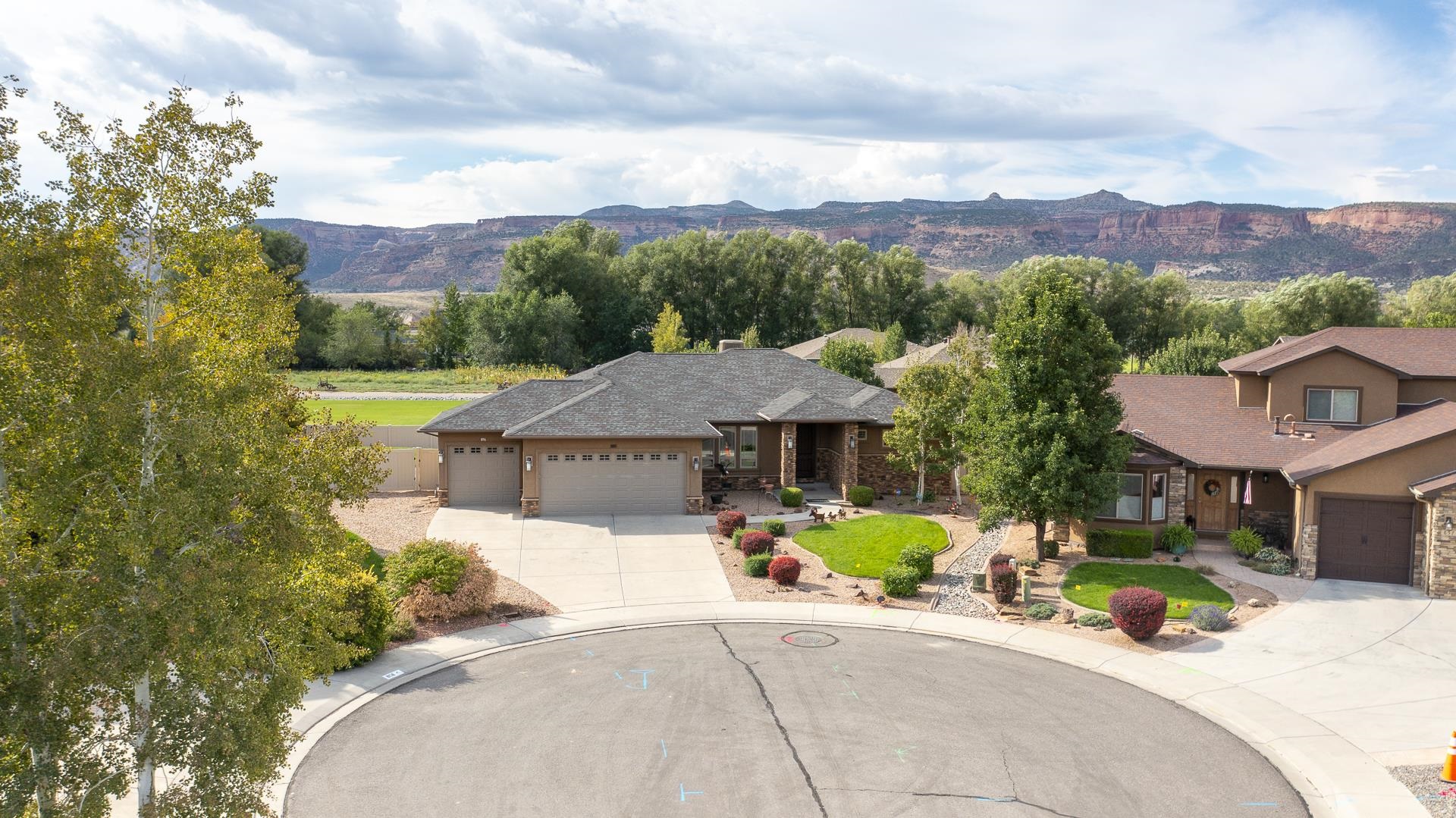 896 Kandle Court