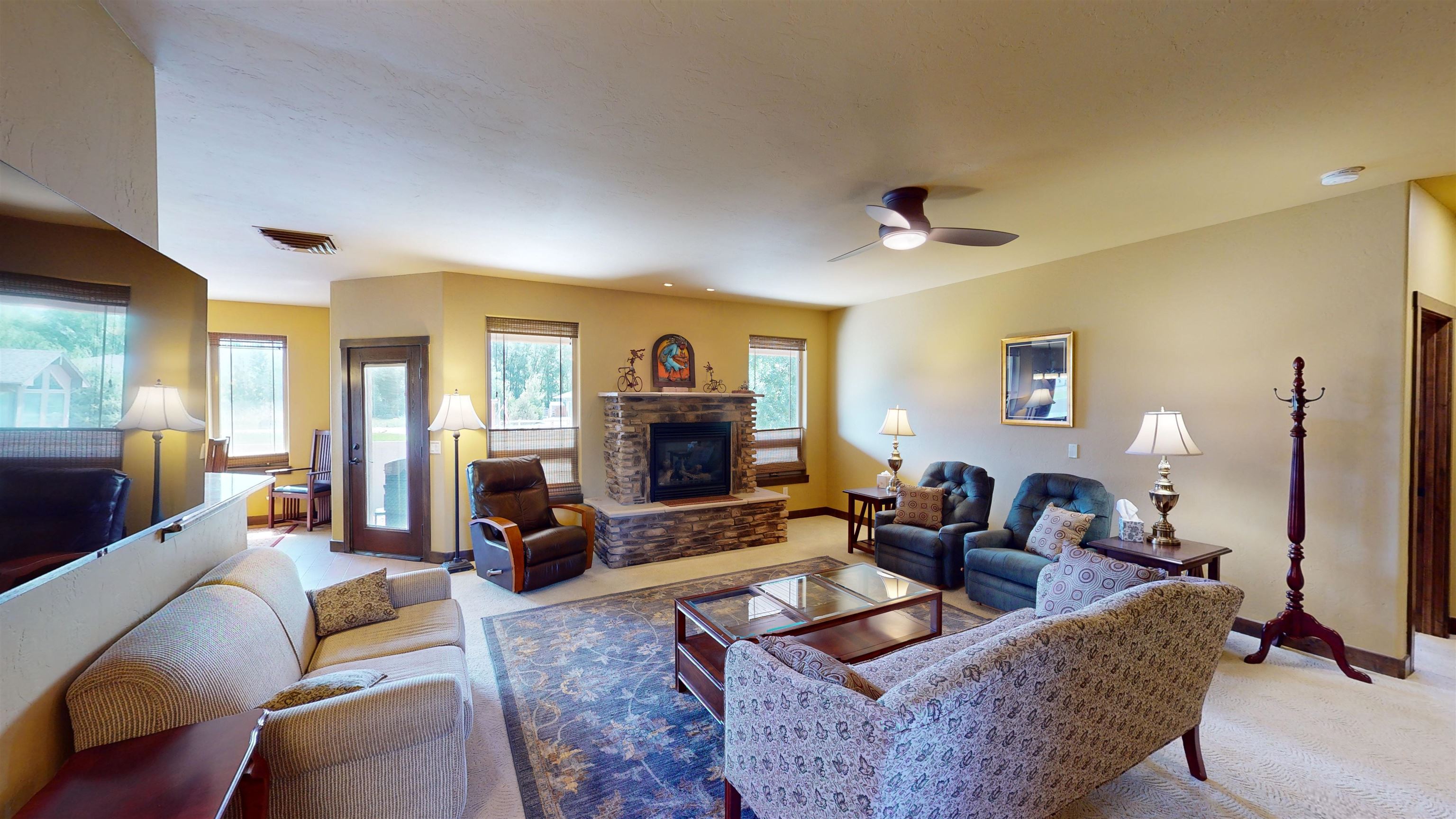 896 Kandle Court