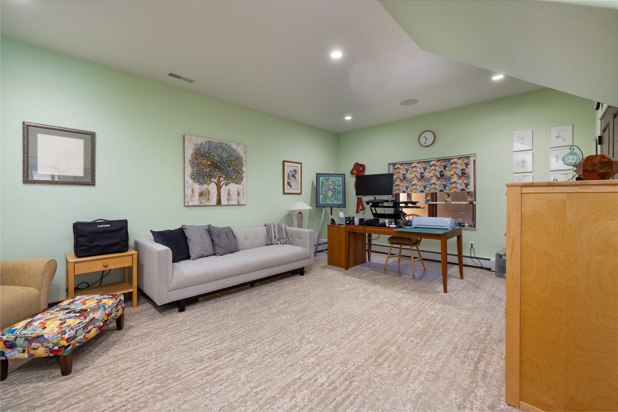2142 Redcliff Circle
