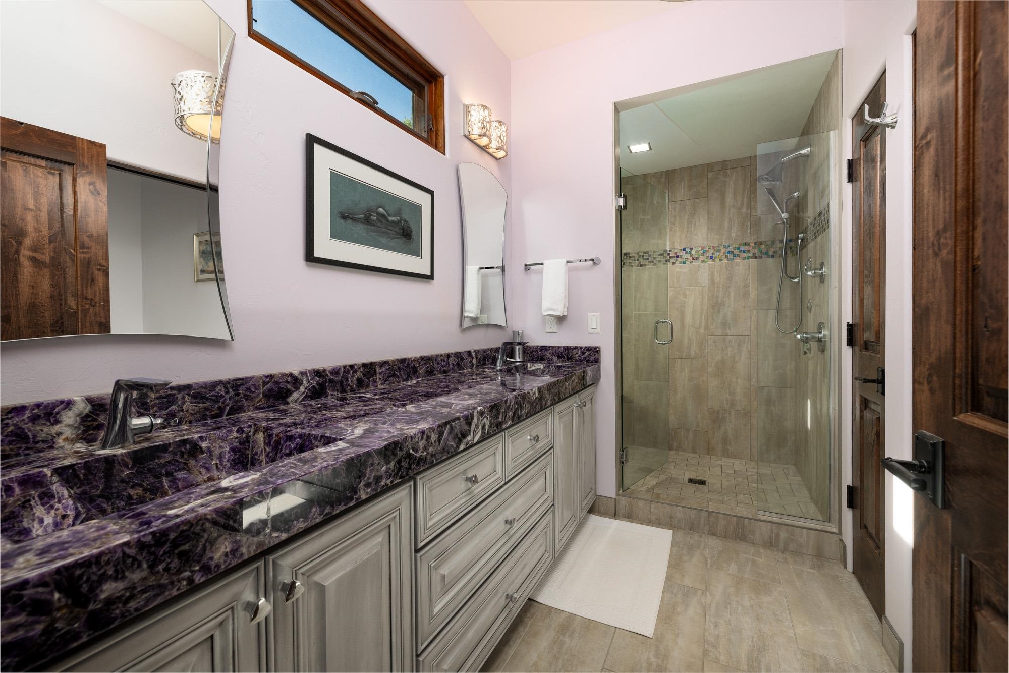 2142 Redcliff Circle