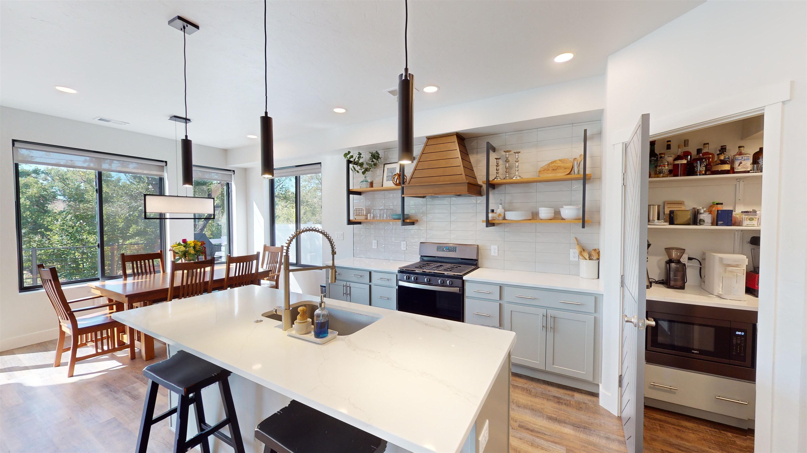 807 Fairhaven Road
