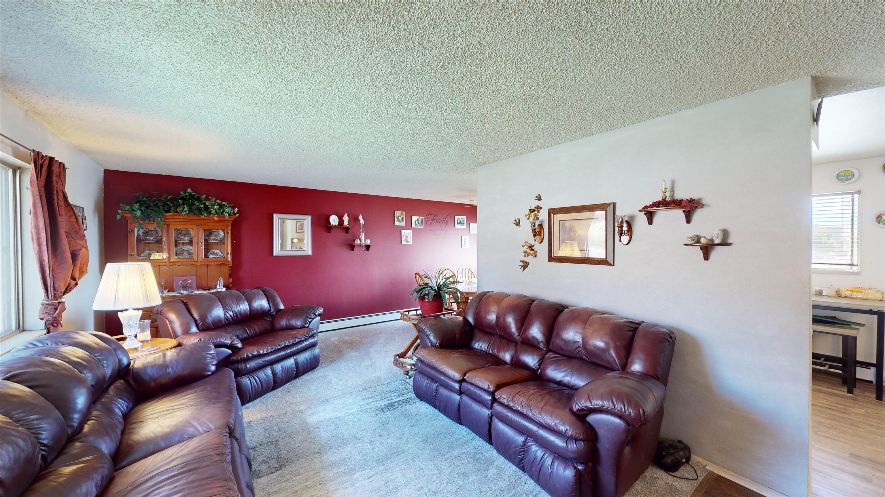 2869 1/2 Elm Avenue